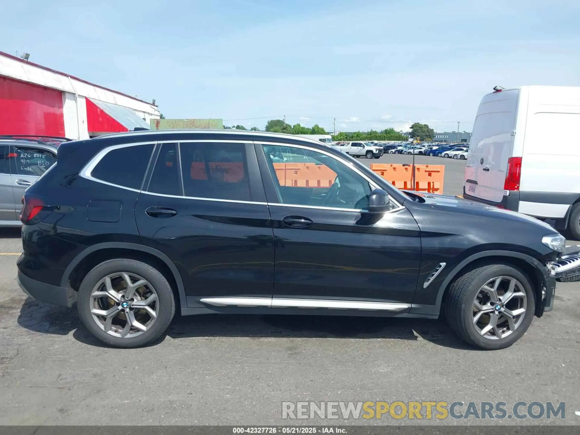 14 Photograph of a damaged car 5UX53DP00P9R81784 BMW X3 2023