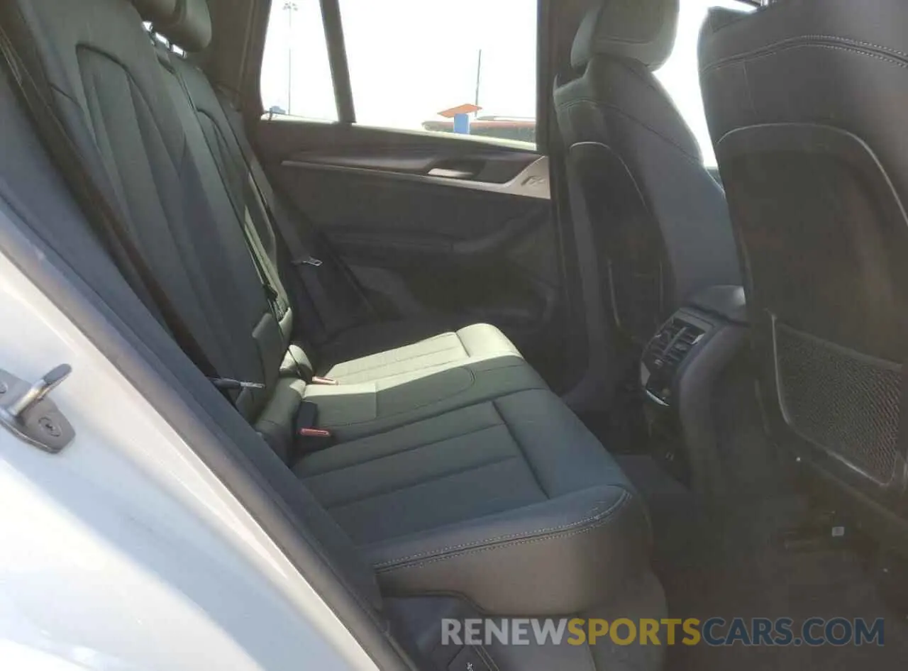 11 Photograph of a damaged car 5UX53DP00P9T20708 BMW X3 2023