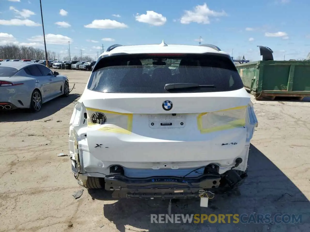 6 Photograph of a damaged car 5UX53DP00P9T20708 BMW X3 2023