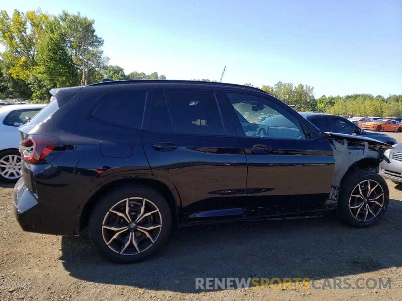 3 Photograph of a damaged car 5UX53DP01P9P39635 BMW X3 2023