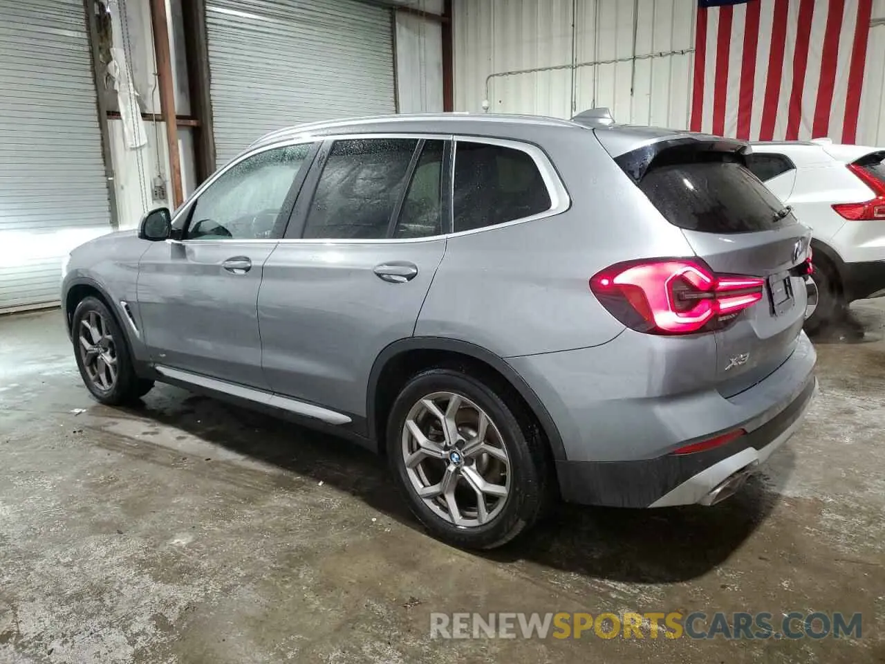 2 Photograph of a damaged car 5UX53DP01P9R75587 BMW X3 2023