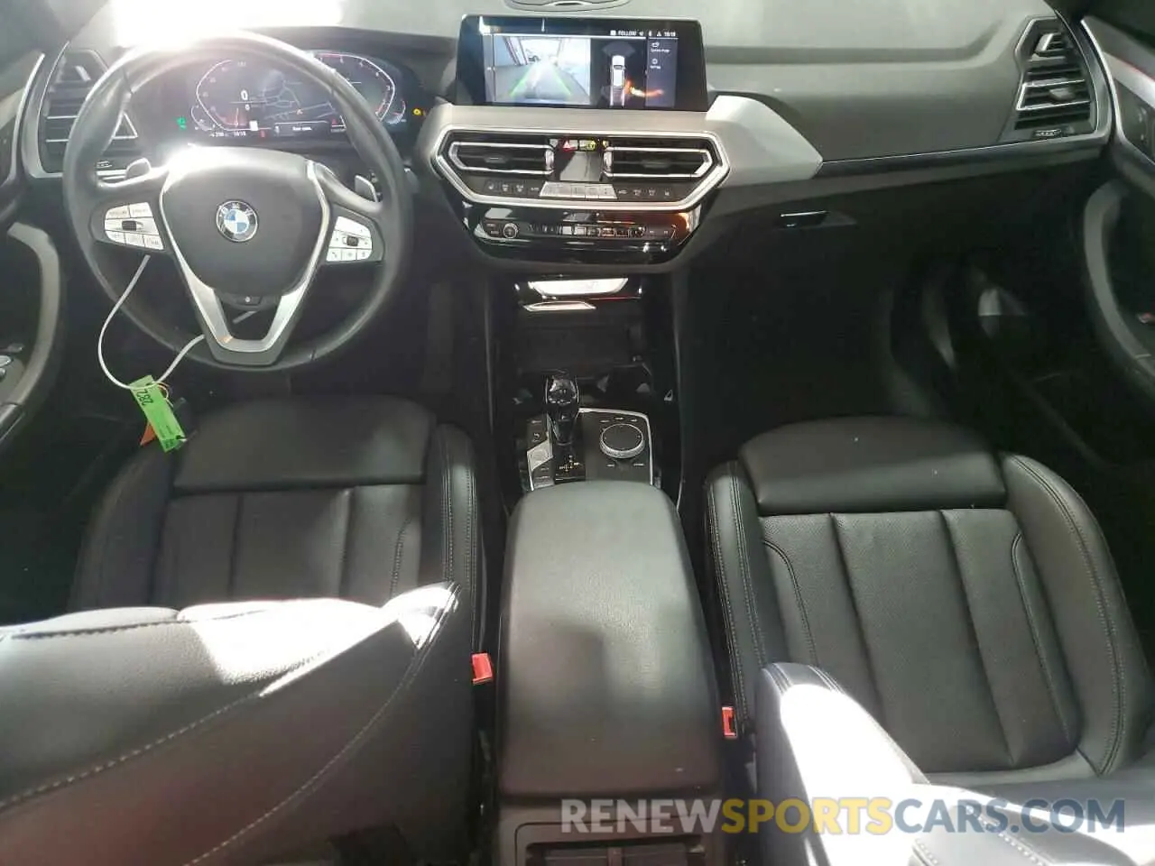 8 Photograph of a damaged car 5UX53DP01P9R75587 BMW X3 2023