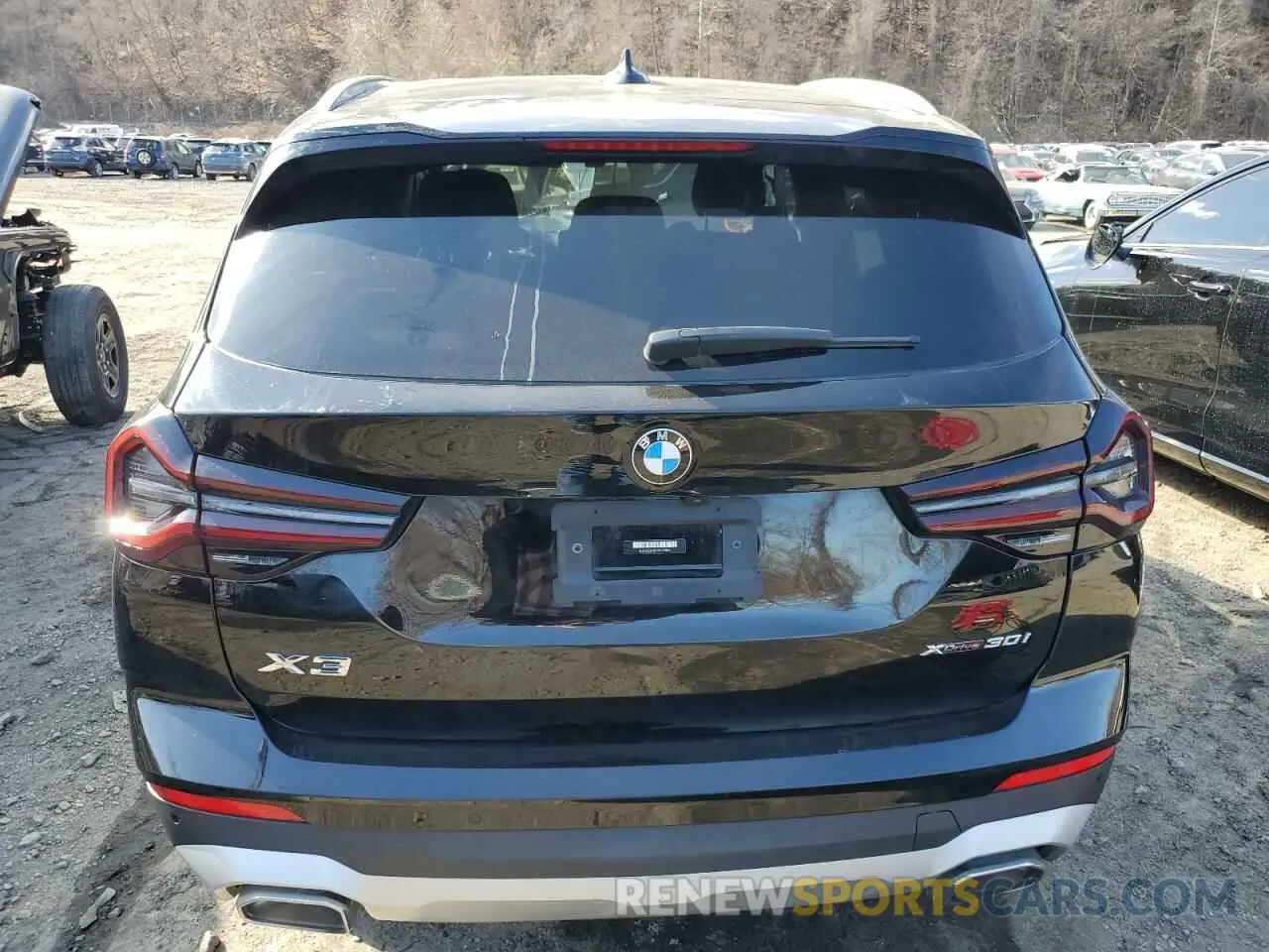 6 Photograph of a damaged car 5UX53DP01P9R97895 BMW X3 2023