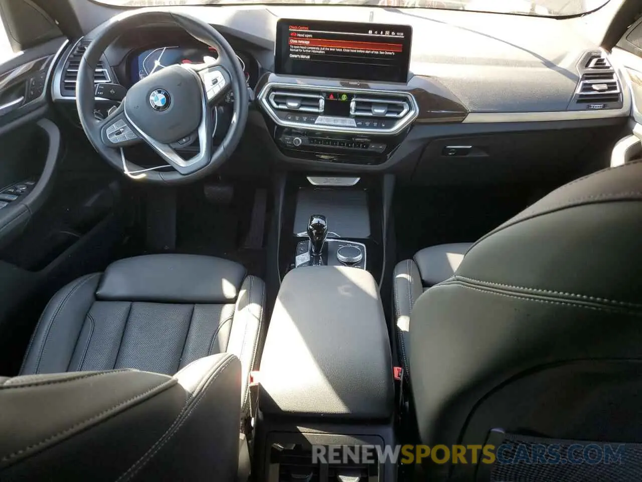 8 Photograph of a damaged car 5UX53DP01P9R97895 BMW X3 2023