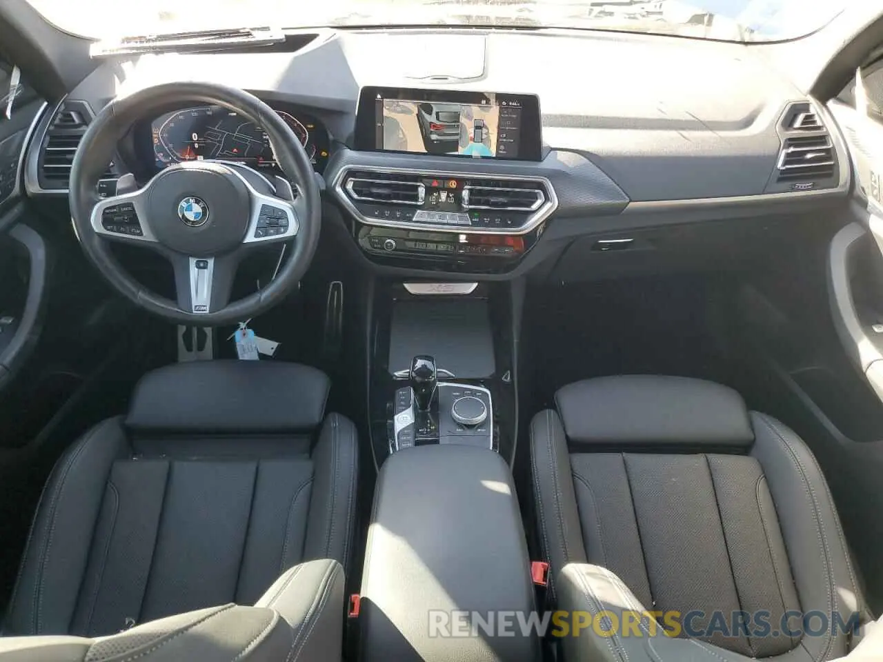8 Photograph of a damaged car 5UX53DP01P9S04904 BMW X3 2023