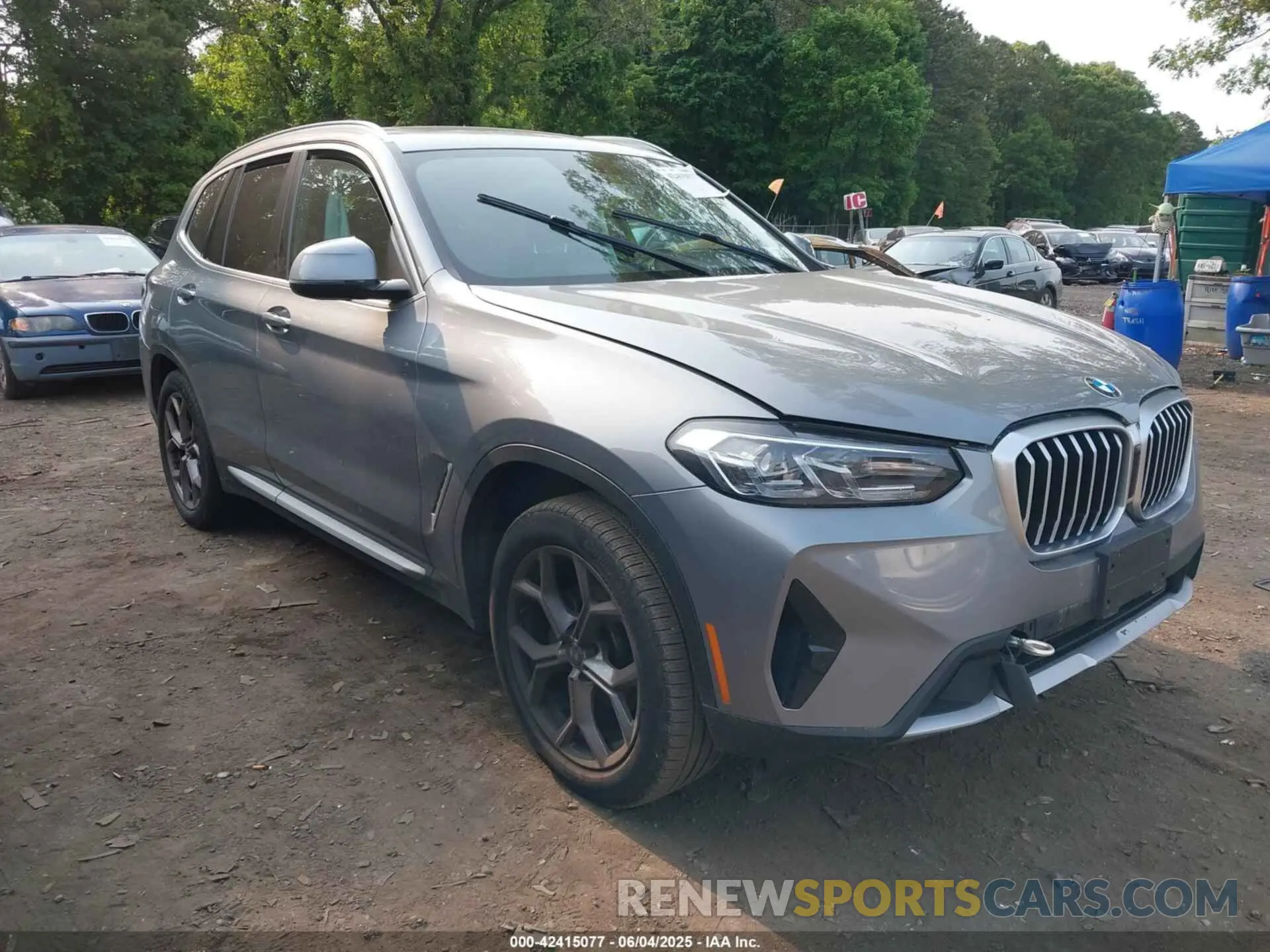 1 Photograph of a damaged car 5UX53DP01P9S20486 BMW X3 2023