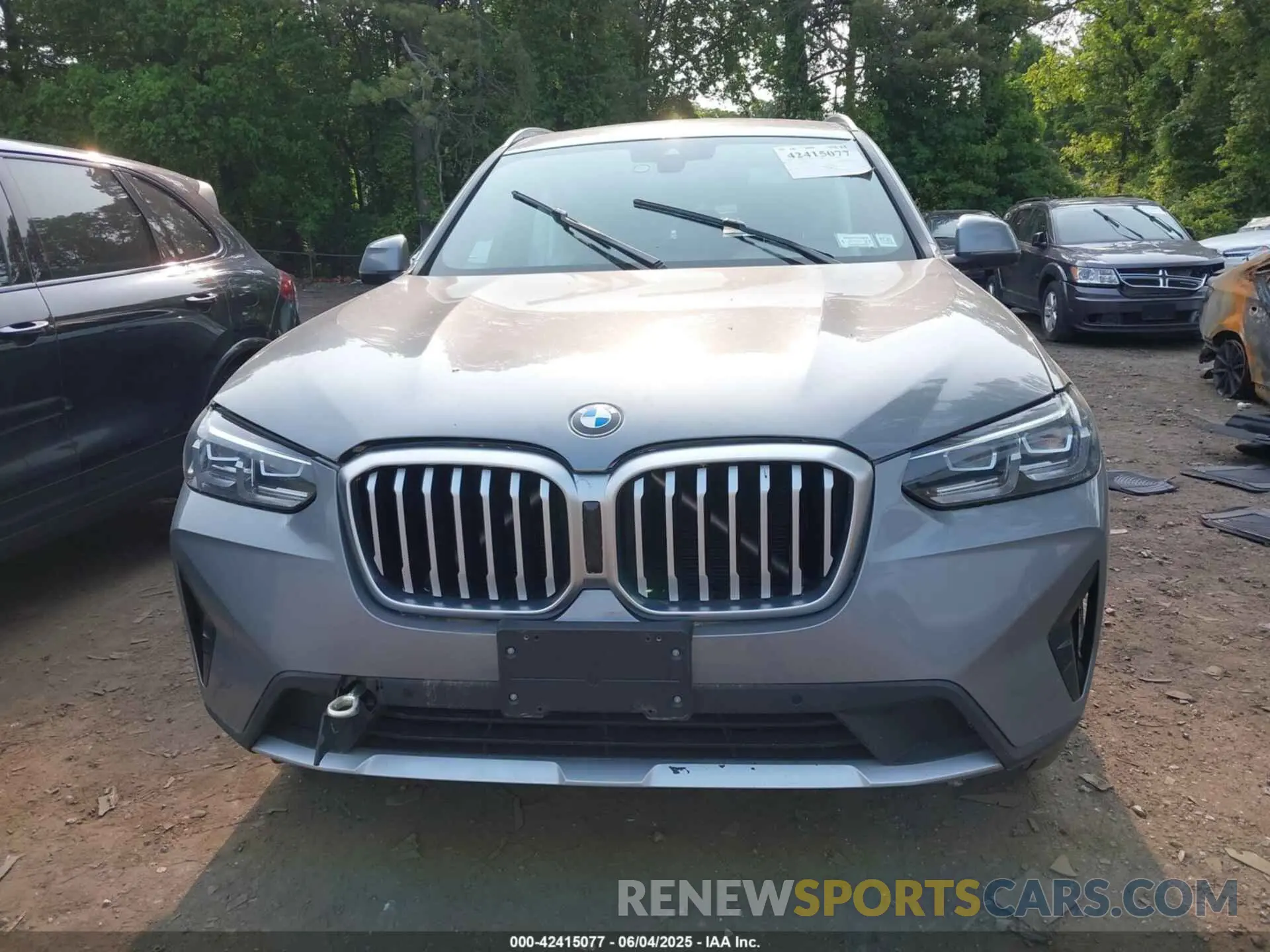 12 Photograph of a damaged car 5UX53DP01P9S20486 BMW X3 2023