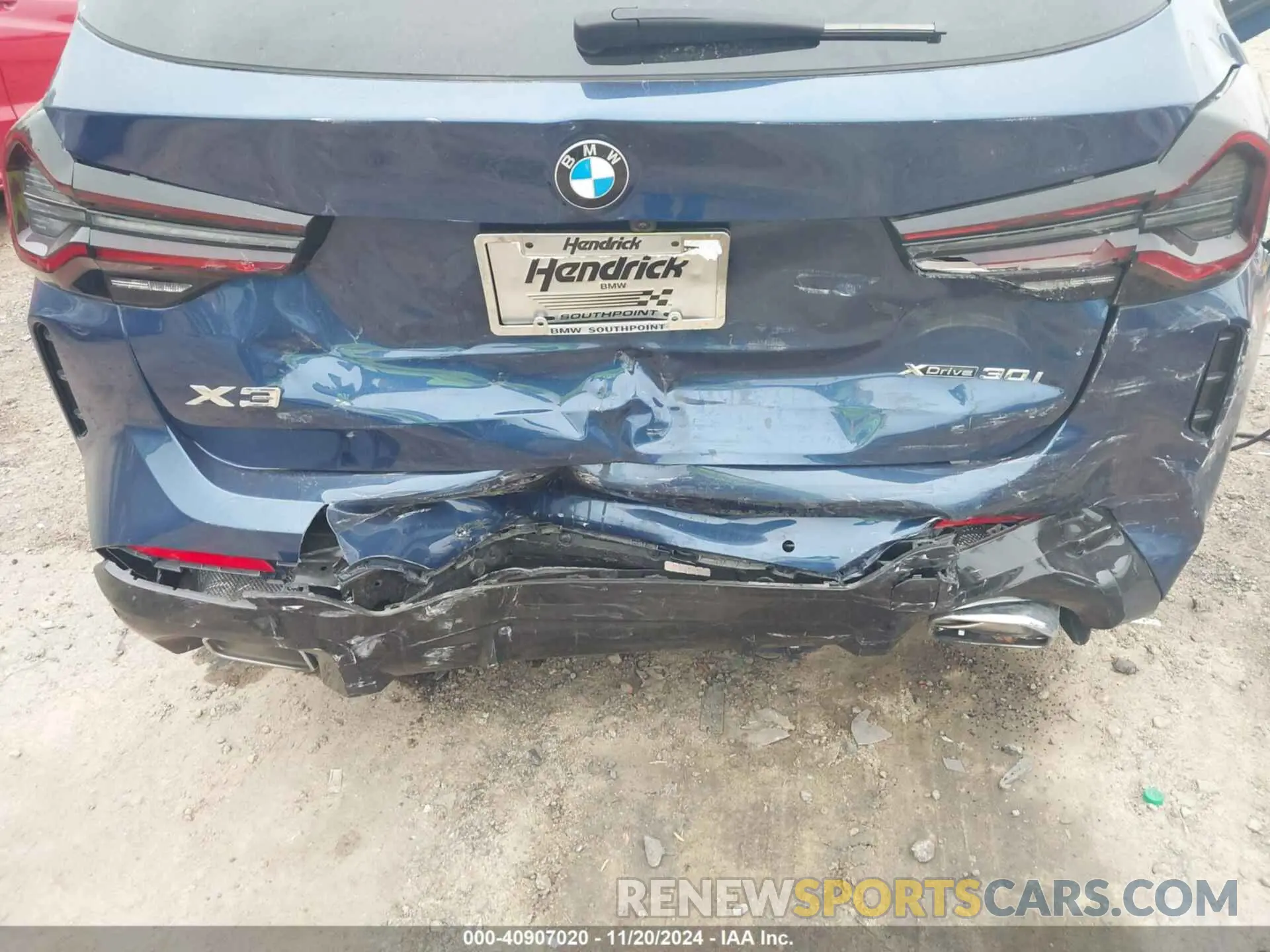 6 Photograph of a damaged car 5UX53DP02P9P18230 BMW X3 2023