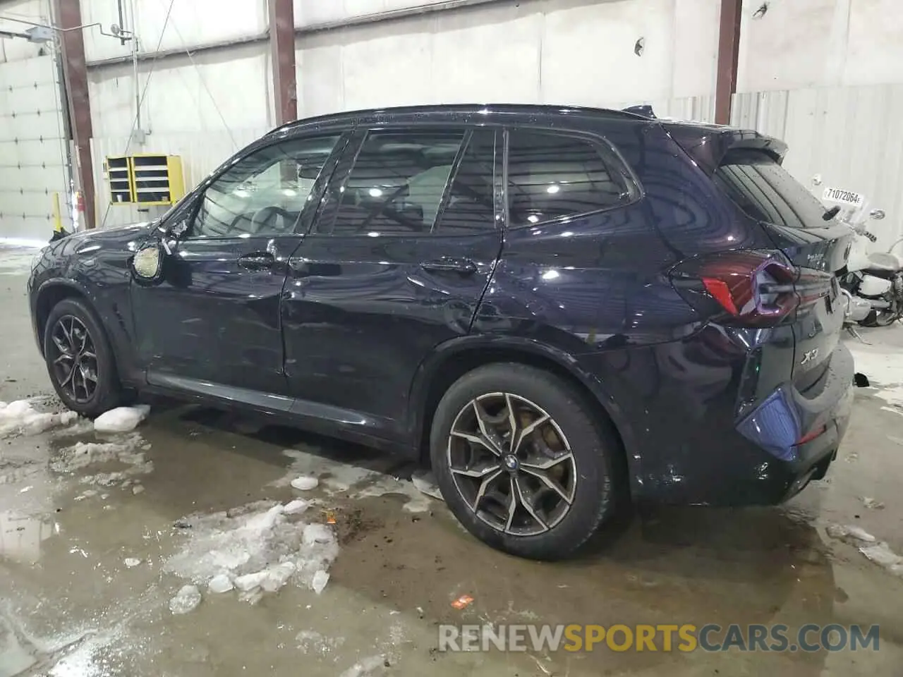 2 Photograph of a damaged car 5UX53DP02P9R65831 BMW X3 2023