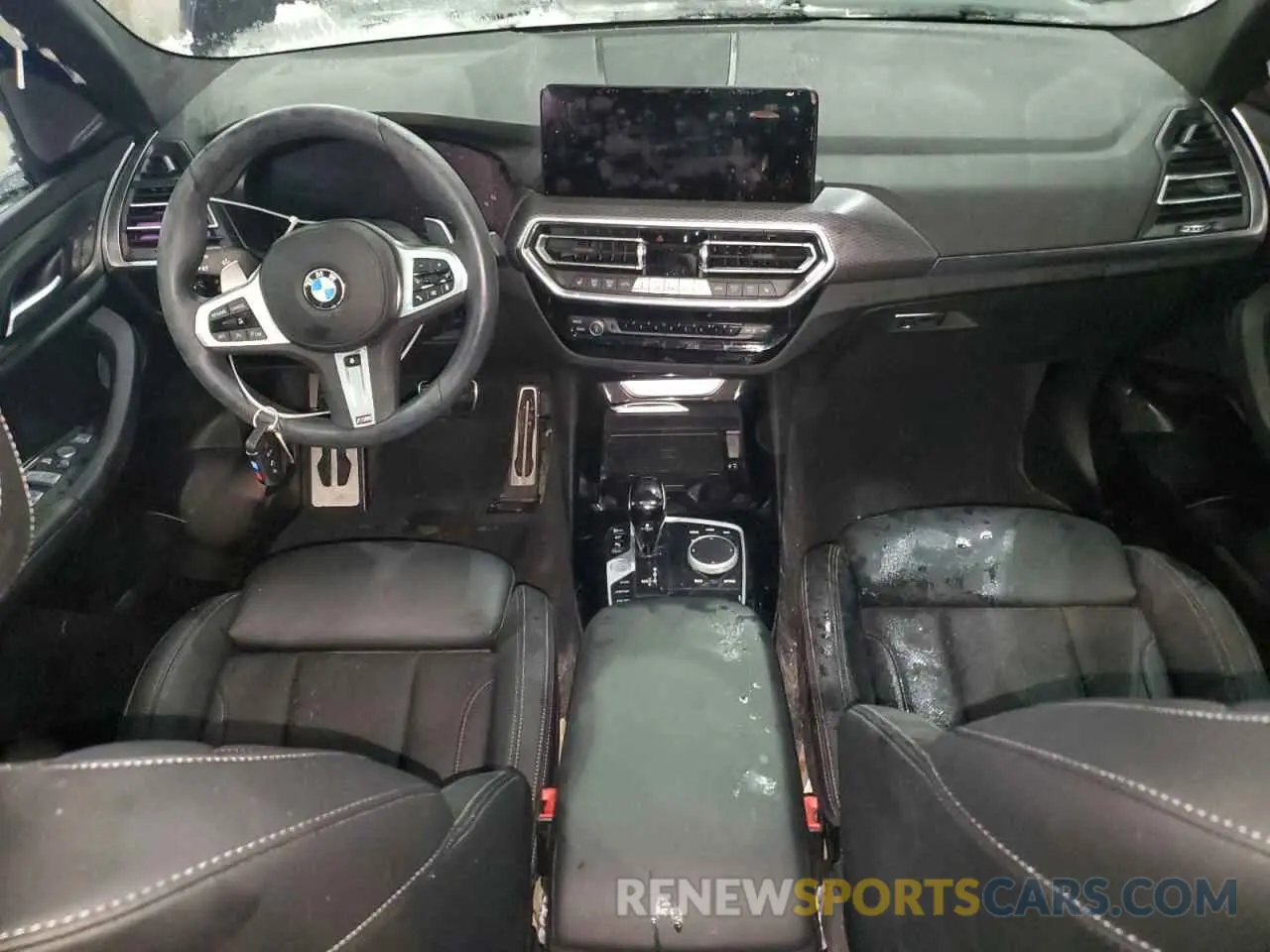 8 Photograph of a damaged car 5UX53DP02P9R65831 BMW X3 2023