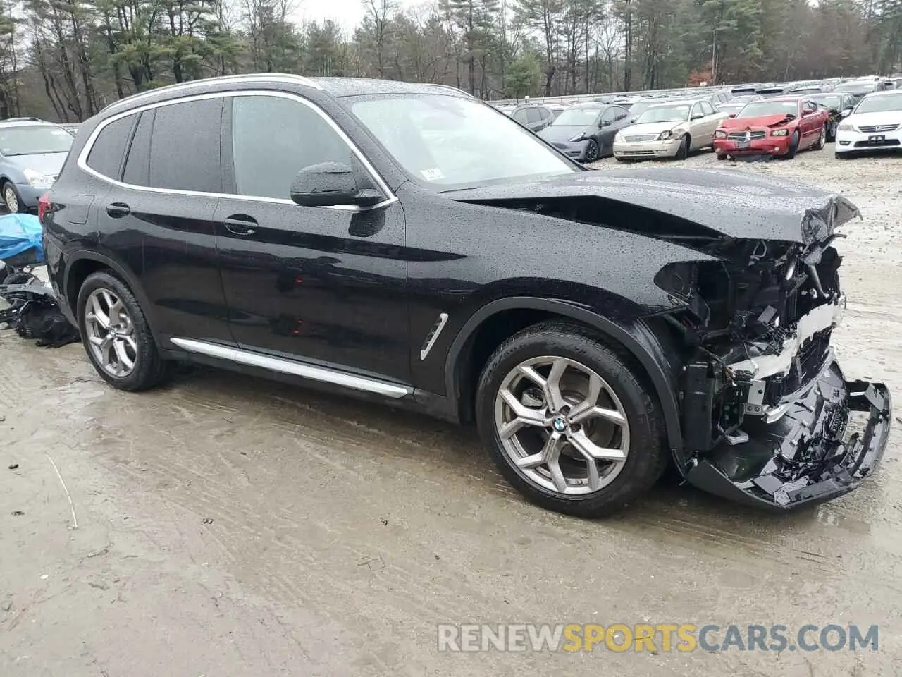 4 Photograph of a damaged car 5UX53DP04P9P42500 BMW X3 2023
