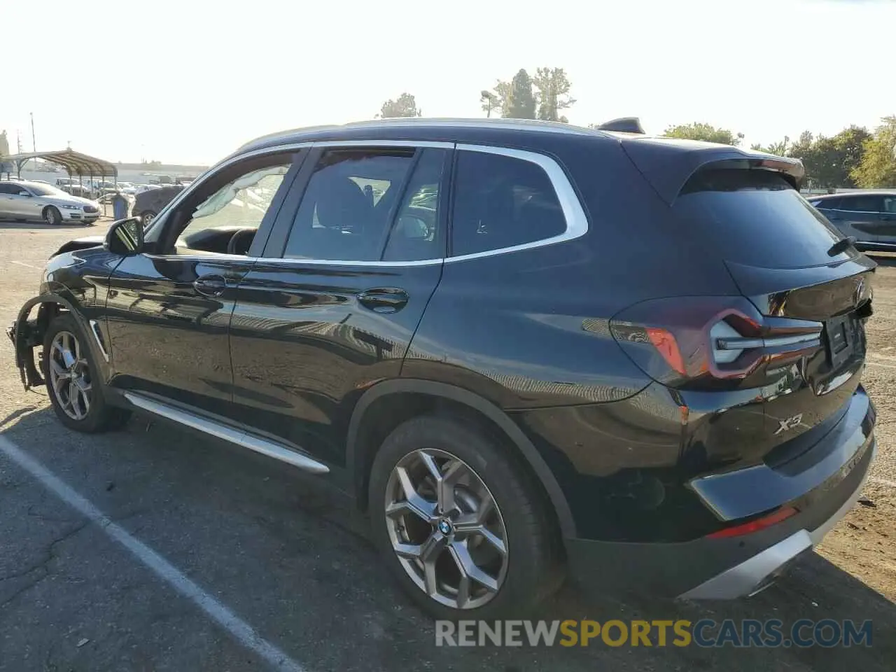 2 Photograph of a damaged car 5UX53DP06P9N75816 BMW X3 2023
