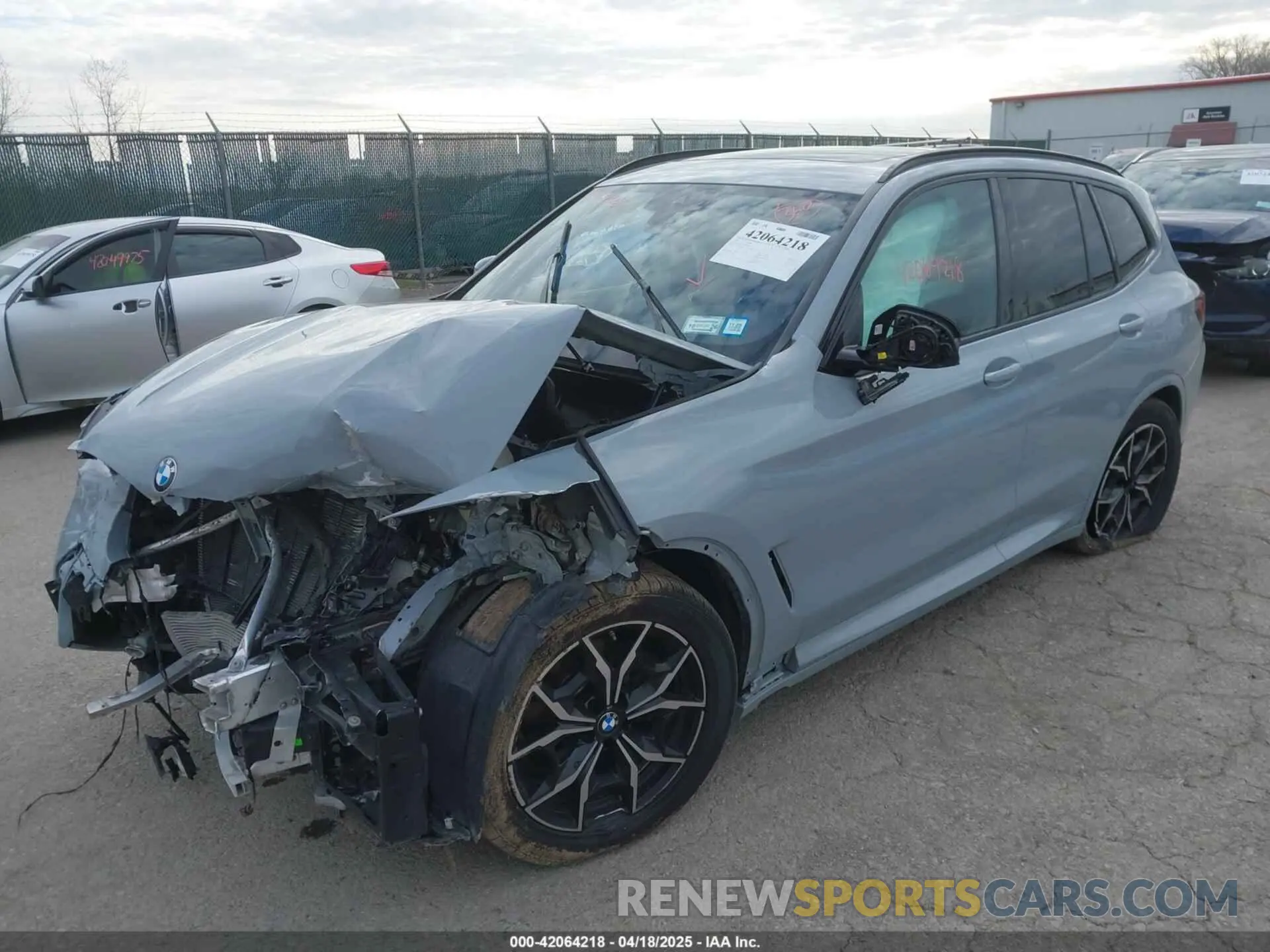 2 Photograph of a damaged car 5UX53DP06P9P05626 BMW X3 2023