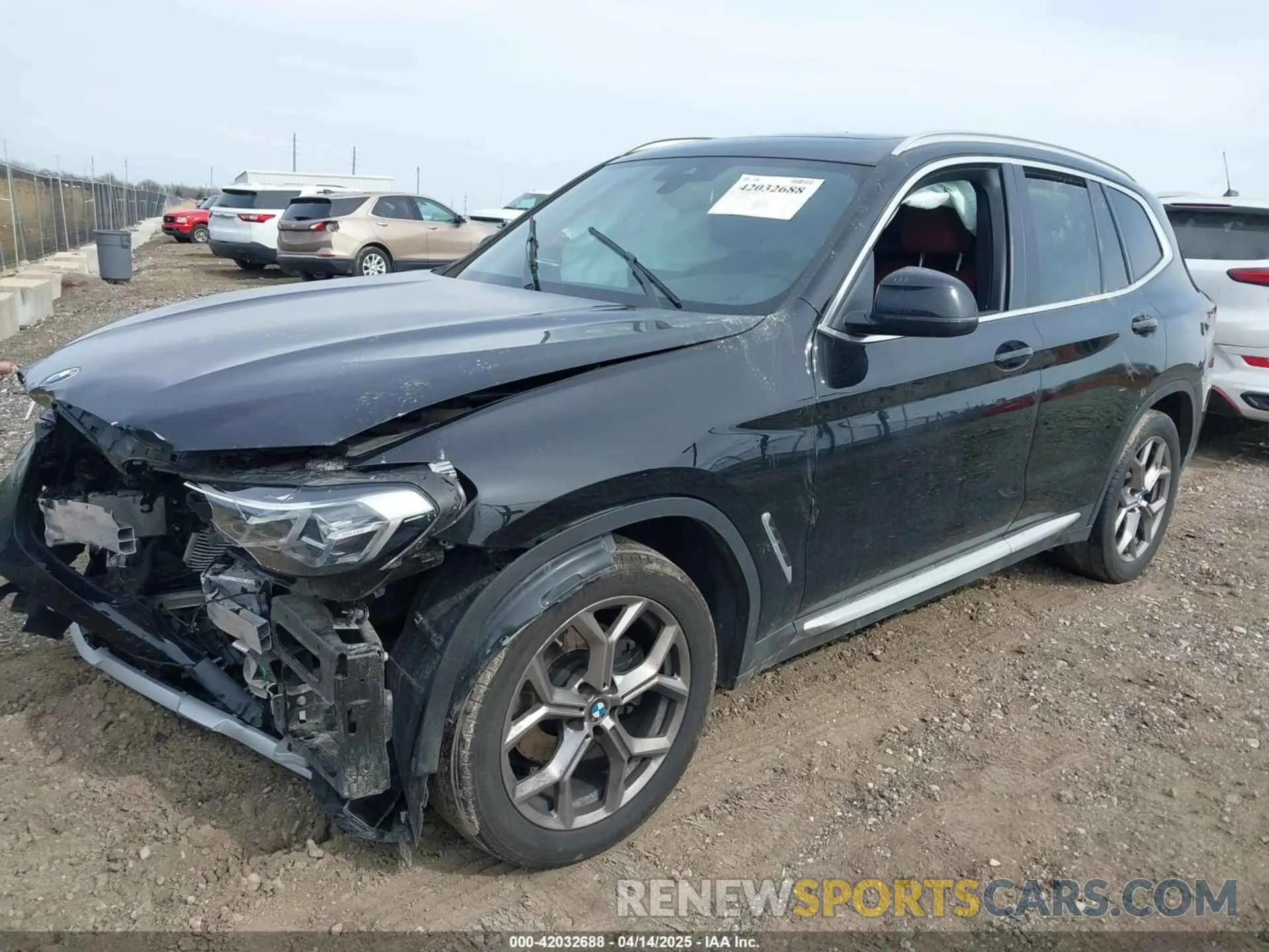 2 Photograph of a damaged car 5UX53DP08P9P74270 BMW X3 2023