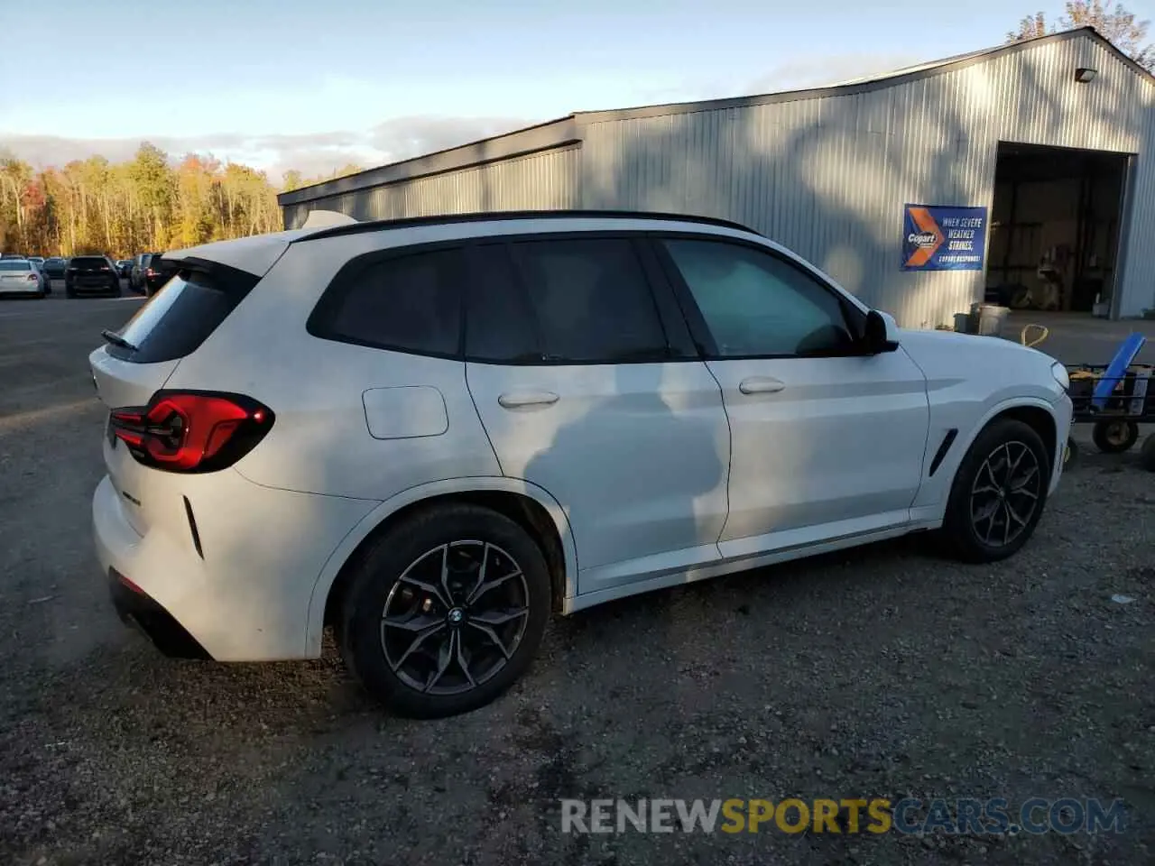 3 Photograph of a damaged car 5UX53DP08P9R19257 BMW X3 2023