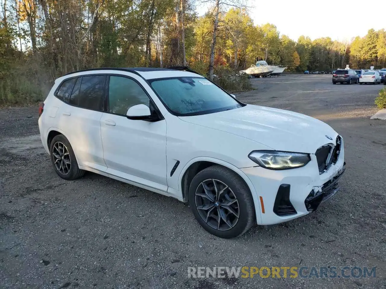 4 Photograph of a damaged car 5UX53DP08P9R19257 BMW X3 2023