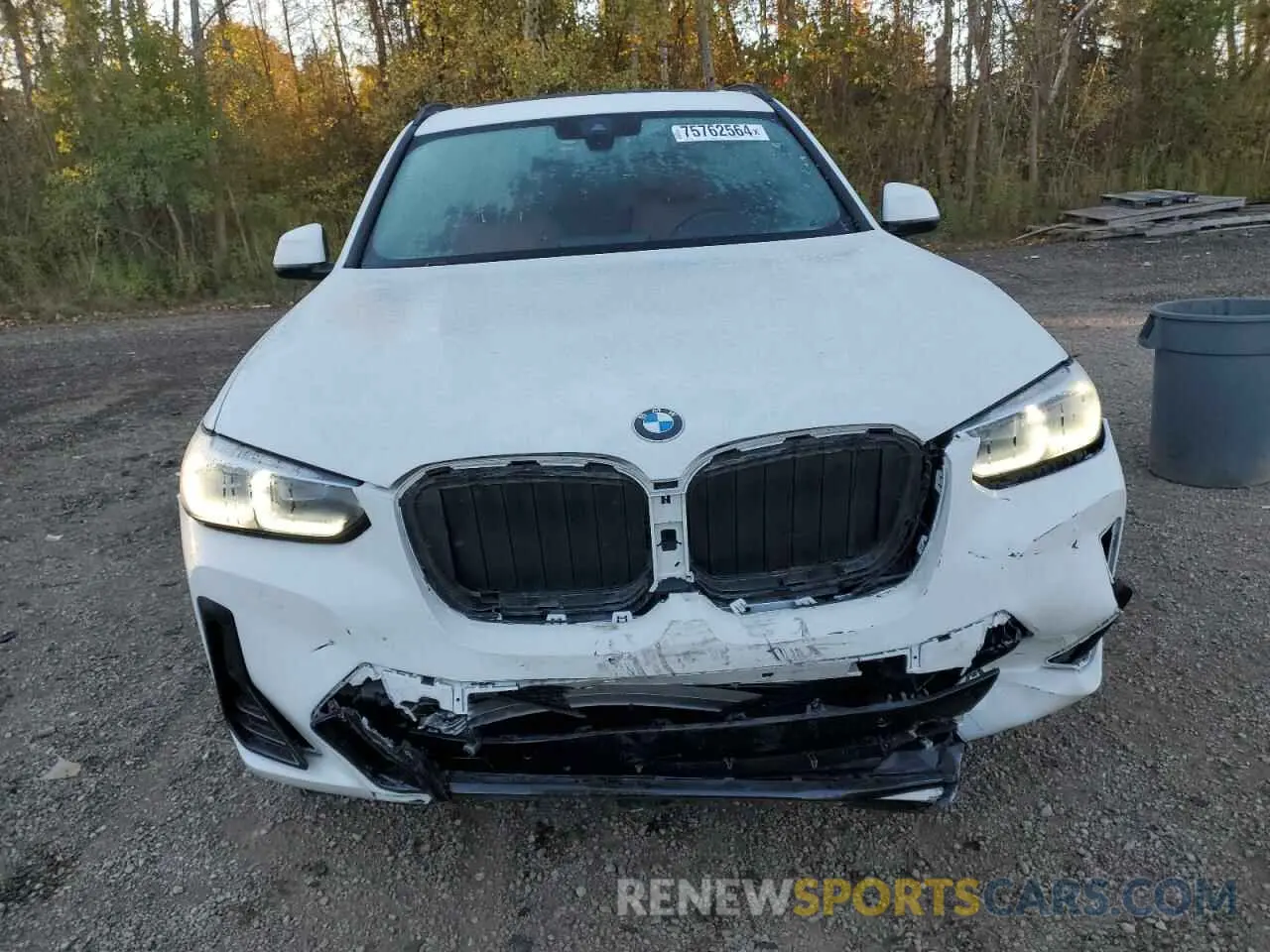 5 Photograph of a damaged car 5UX53DP08P9R19257 BMW X3 2023