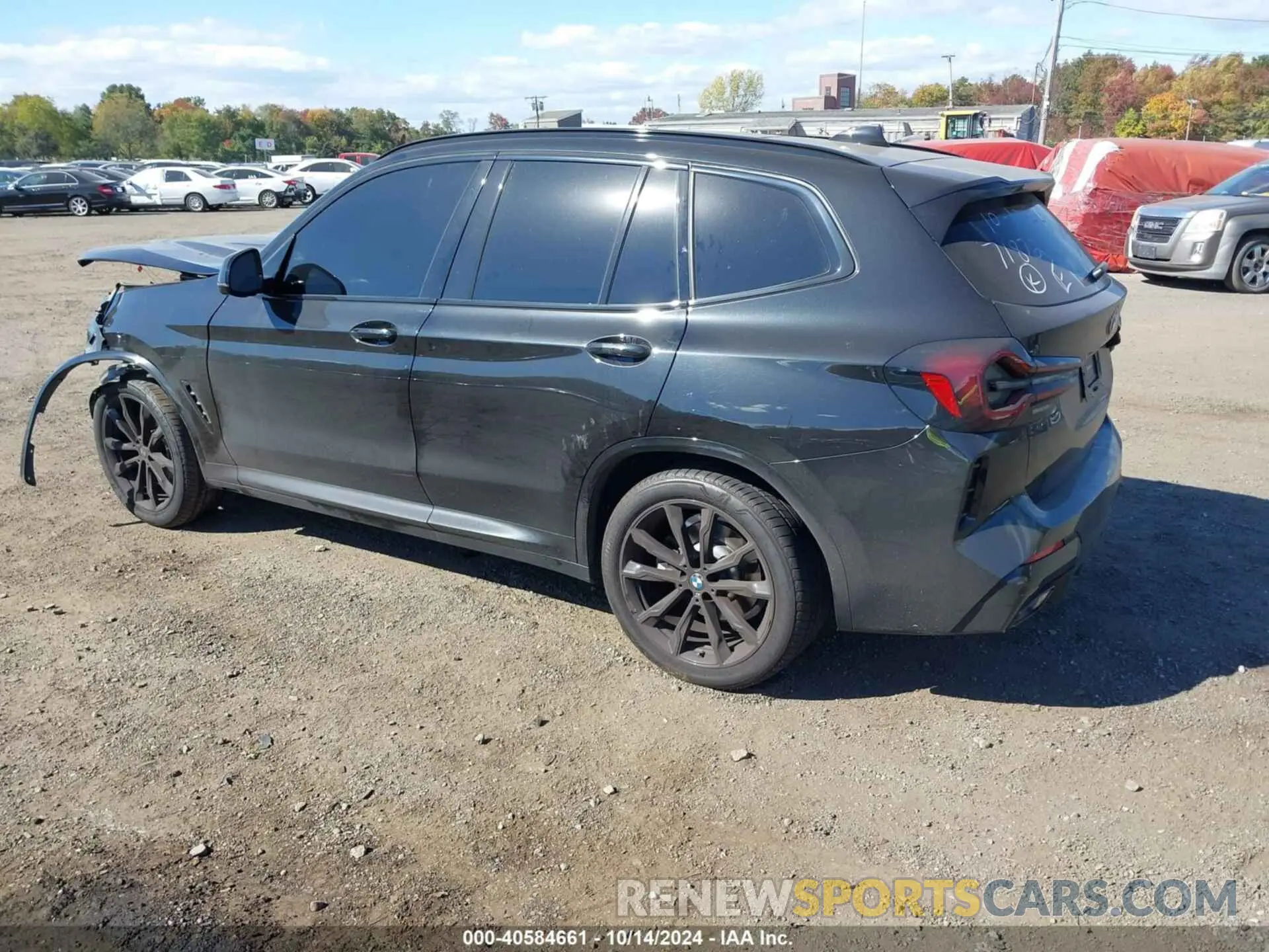 3 Photograph of a damaged car 5UX53DP08P9S71872 BMW X3 2023