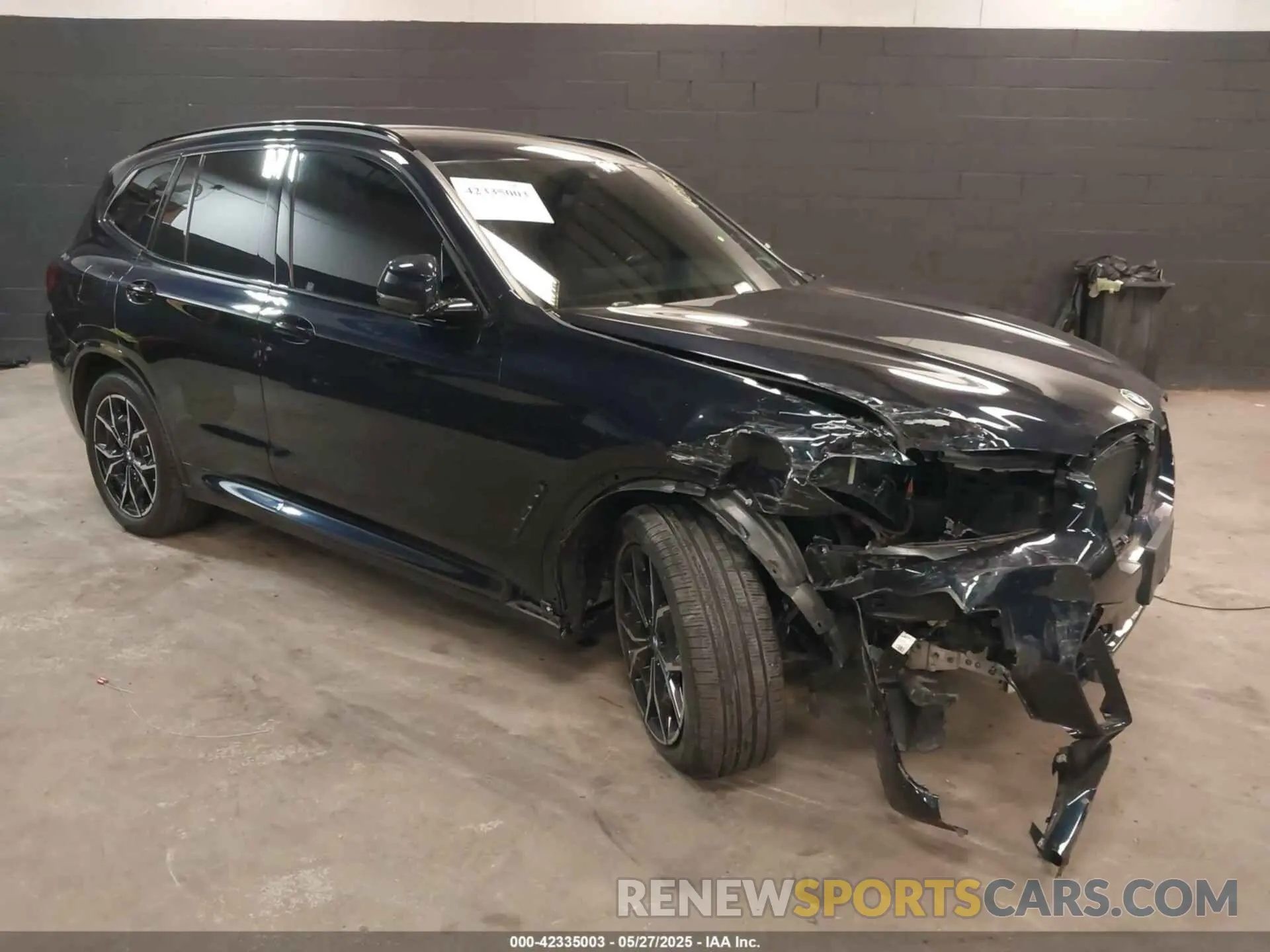 1 Photograph of a damaged car 5UX53DP09P9R15217 BMW X3 2023