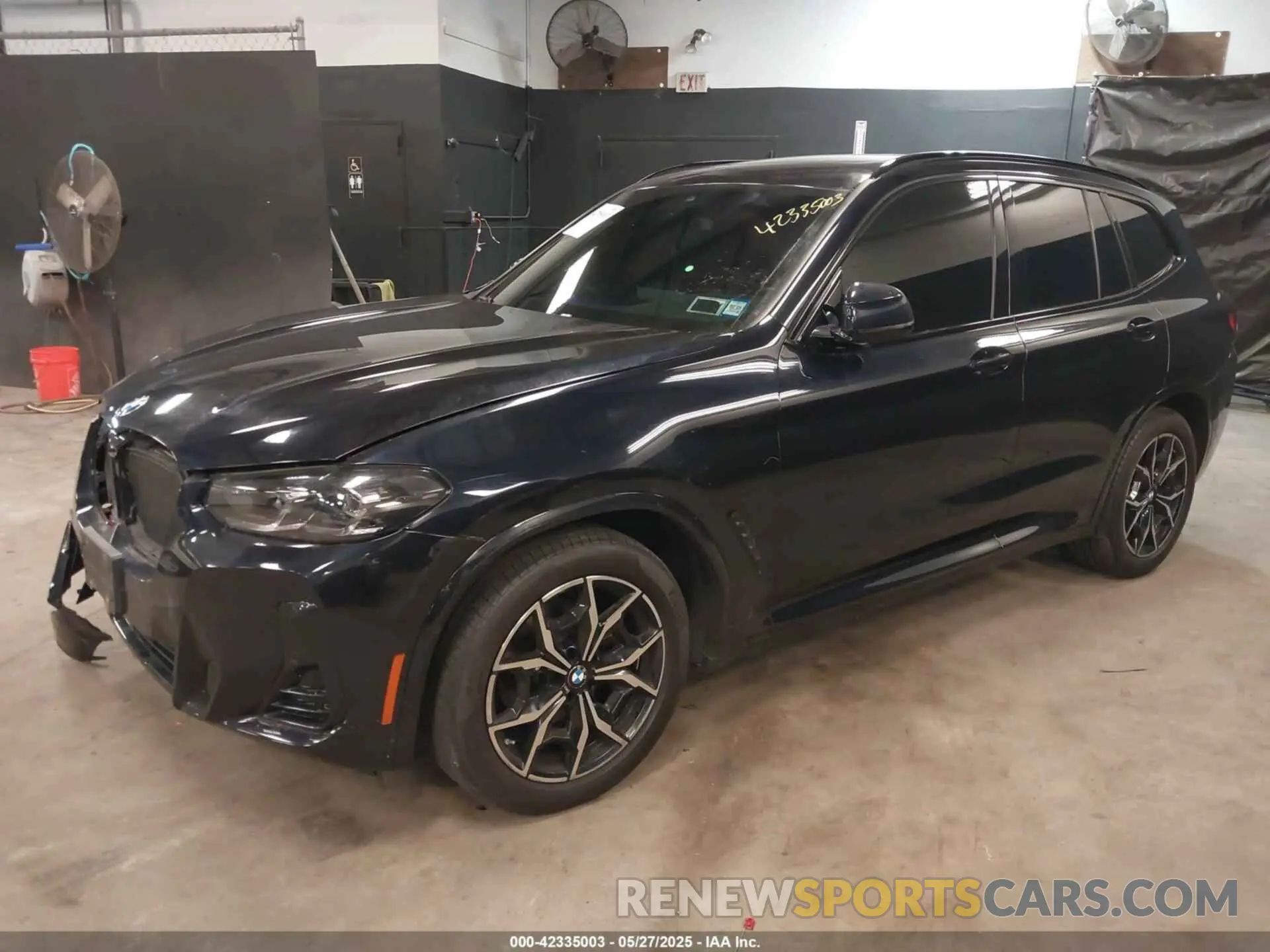 2 Photograph of a damaged car 5UX53DP09P9R15217 BMW X3 2023