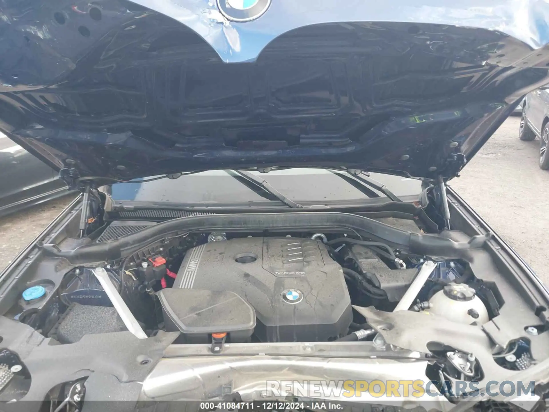10 Photograph of a damaged car 5UX53DP0XP9P65179 BMW X3 2023