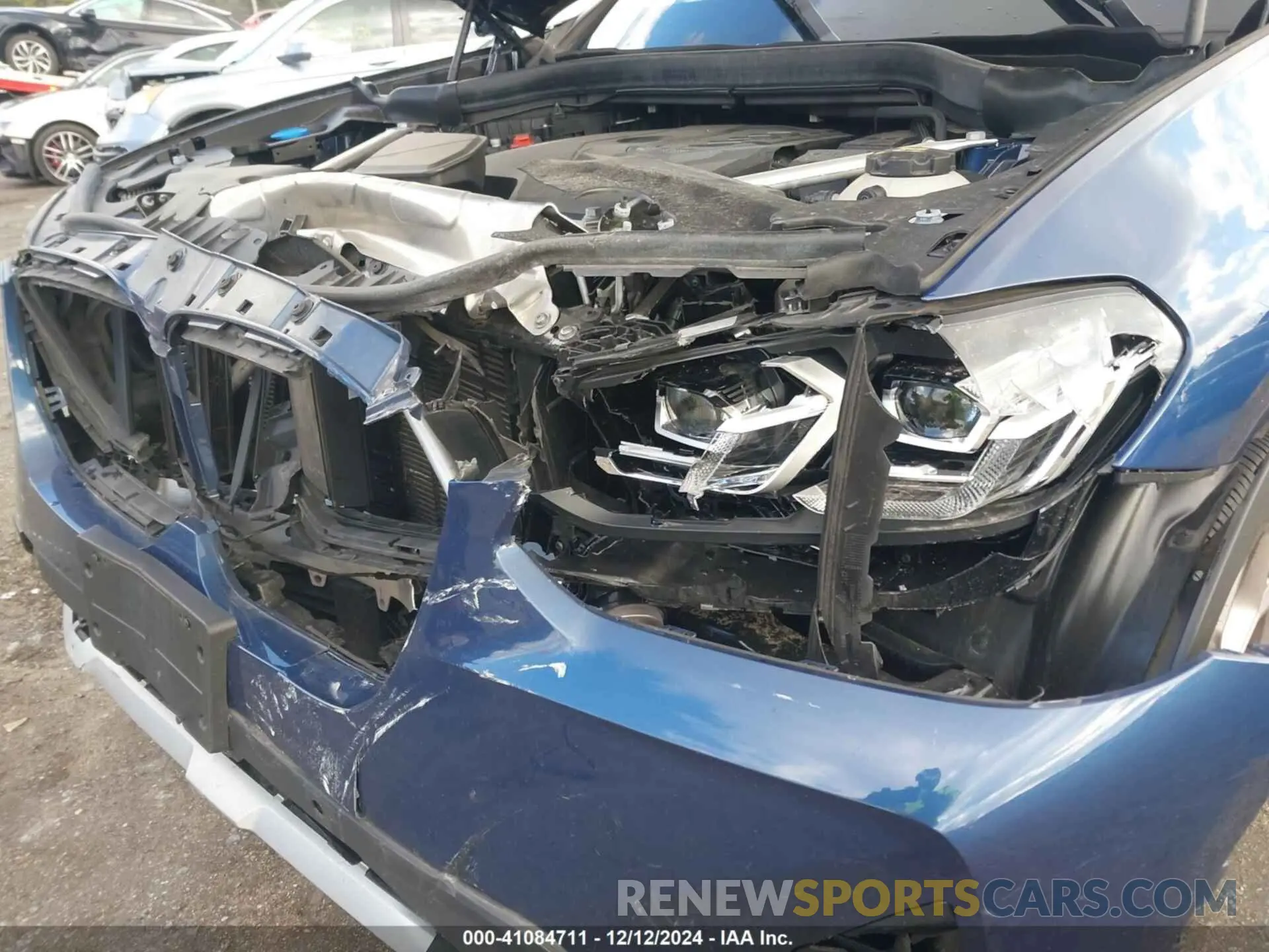 18 Photograph of a damaged car 5UX53DP0XP9P65179 BMW X3 2023