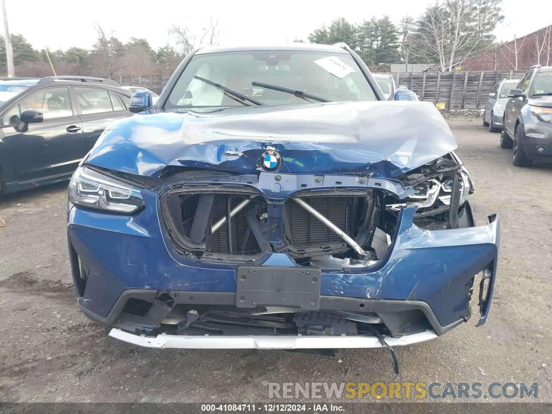 6 Photograph of a damaged car 5UX53DP0XP9P65179 BMW X3 2023