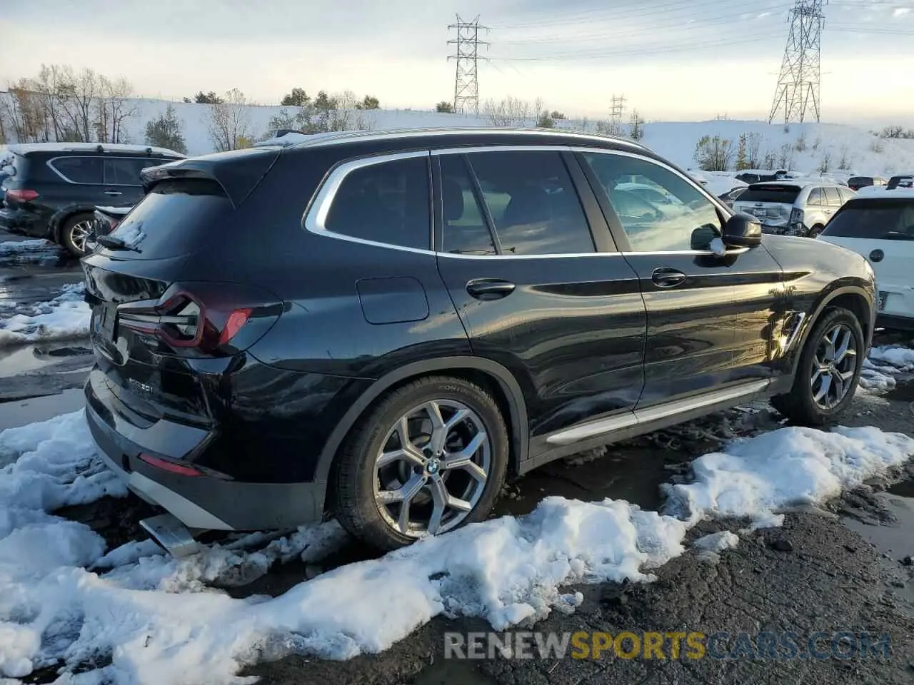 3 Photograph of a damaged car 5UX53DP0XP9S73770 BMW X3 2023