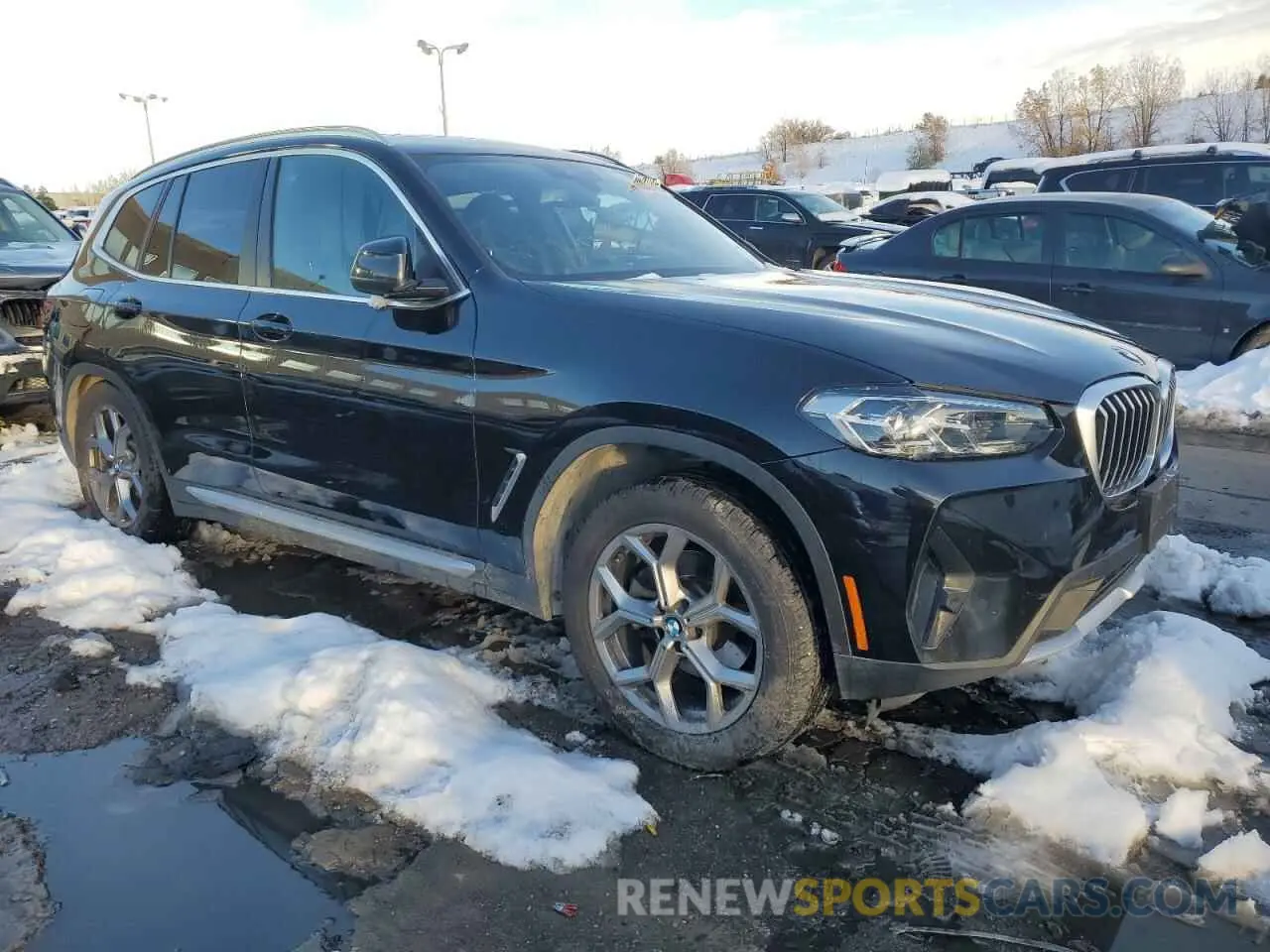 4 Photograph of a damaged car 5UX53DP0XP9S73770 BMW X3 2023