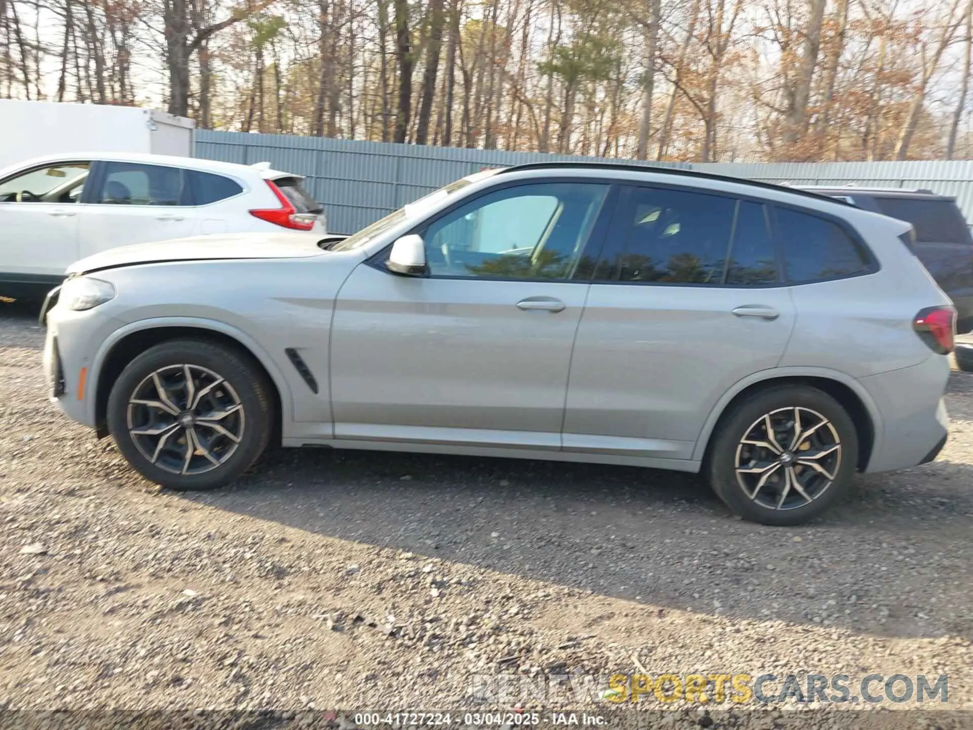 14 Photograph of a damaged car 5UX53DP0XP9S84526 BMW X3 2023