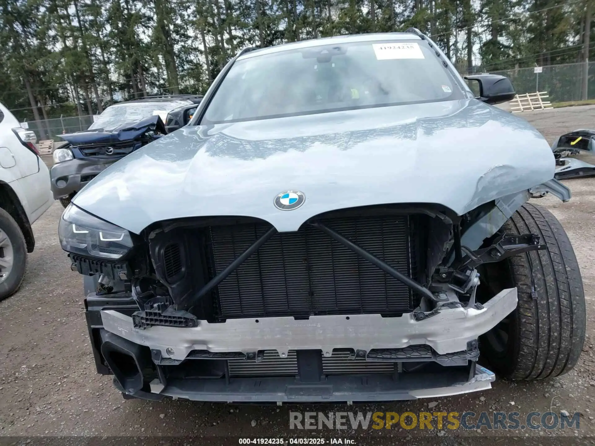 13 Photograph of a damaged car 5UX83DP00P9R87761 BMW X3 2023