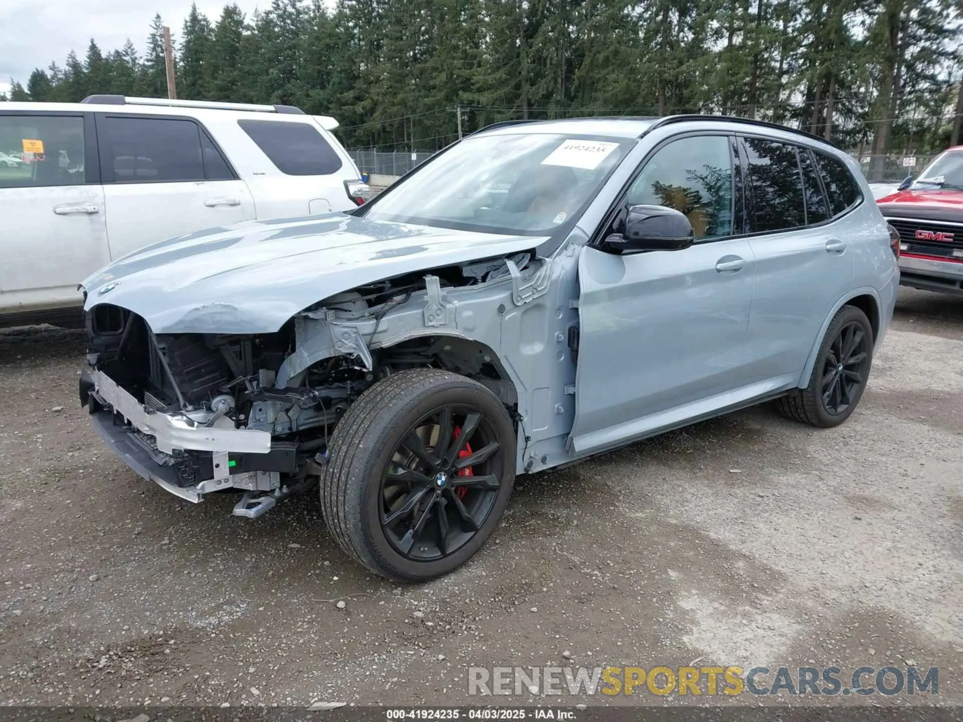 2 Photograph of a damaged car 5UX83DP00P9R87761 BMW X3 2023