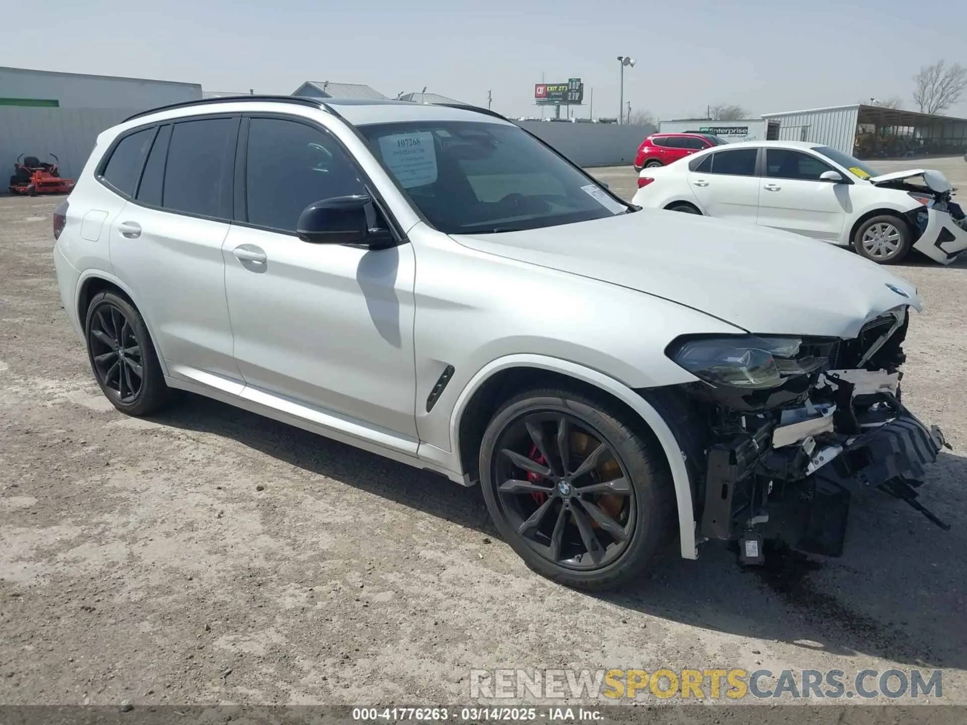 1 Photograph of a damaged car 5UX83DP02P9T16057 BMW X3 2023