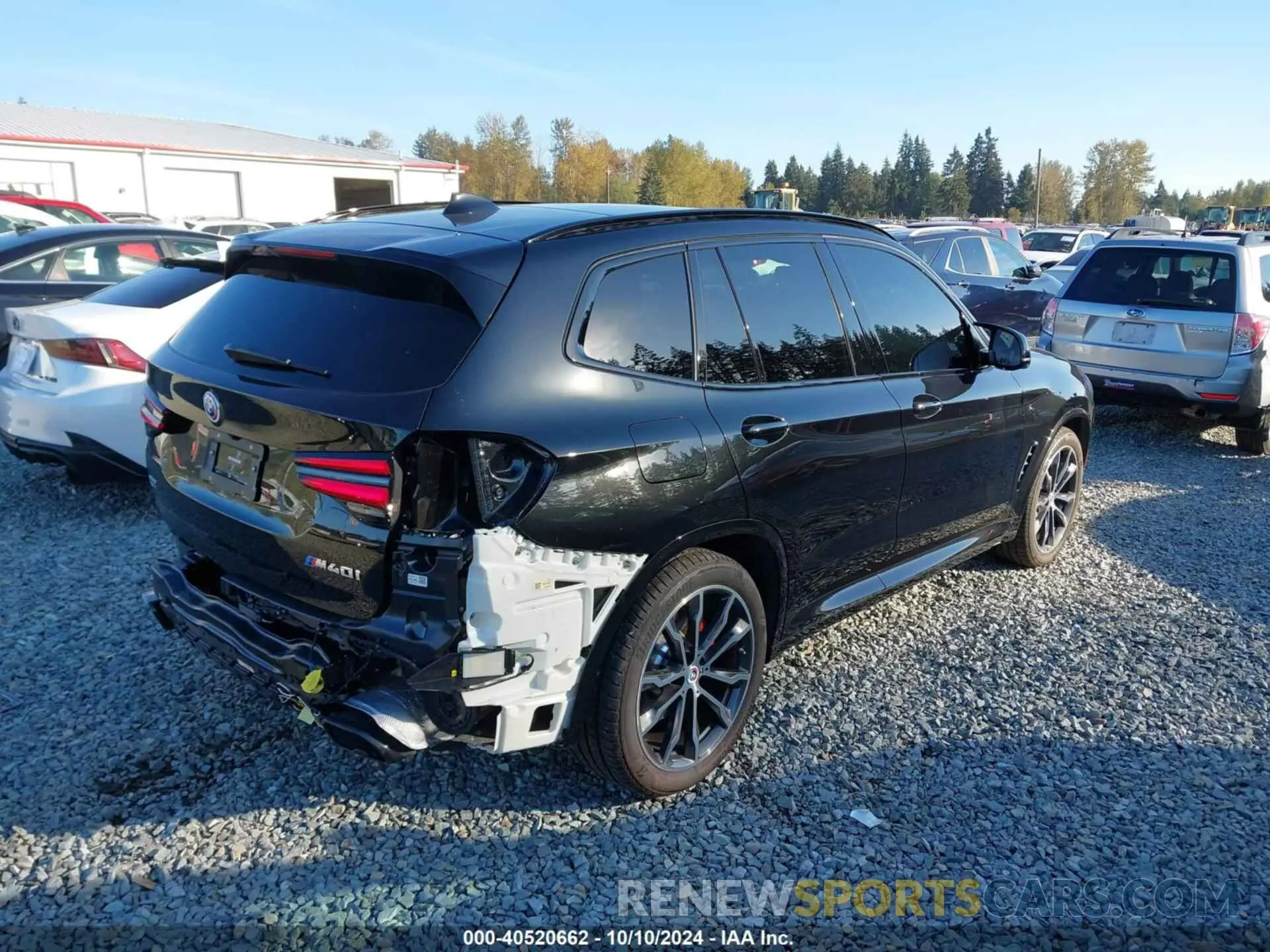 4 Photograph of a damaged car 5UX83DP05P9N55053 BMW X3 2023