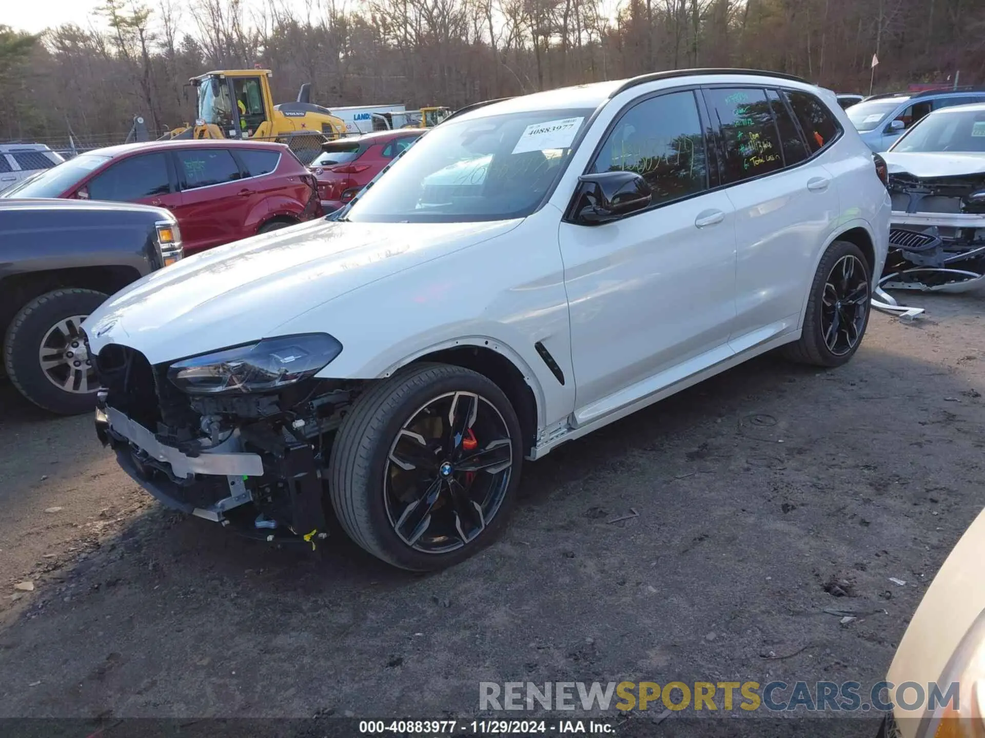2 Photograph of a damaged car 5UX83DP05P9T04162 BMW X3 2023