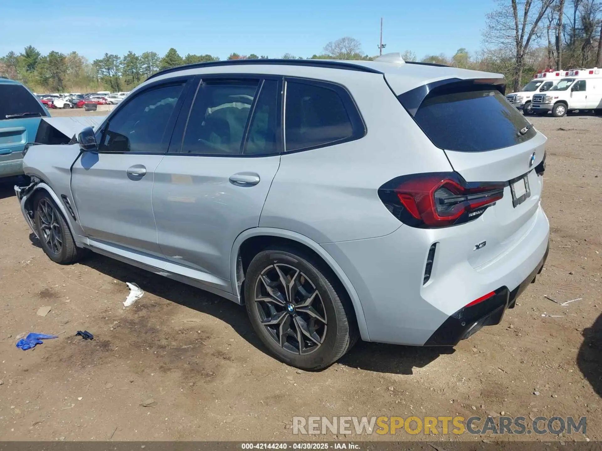 3 Photograph of a damaged car 5UX83DP07P9T22873 BMW X3 2023