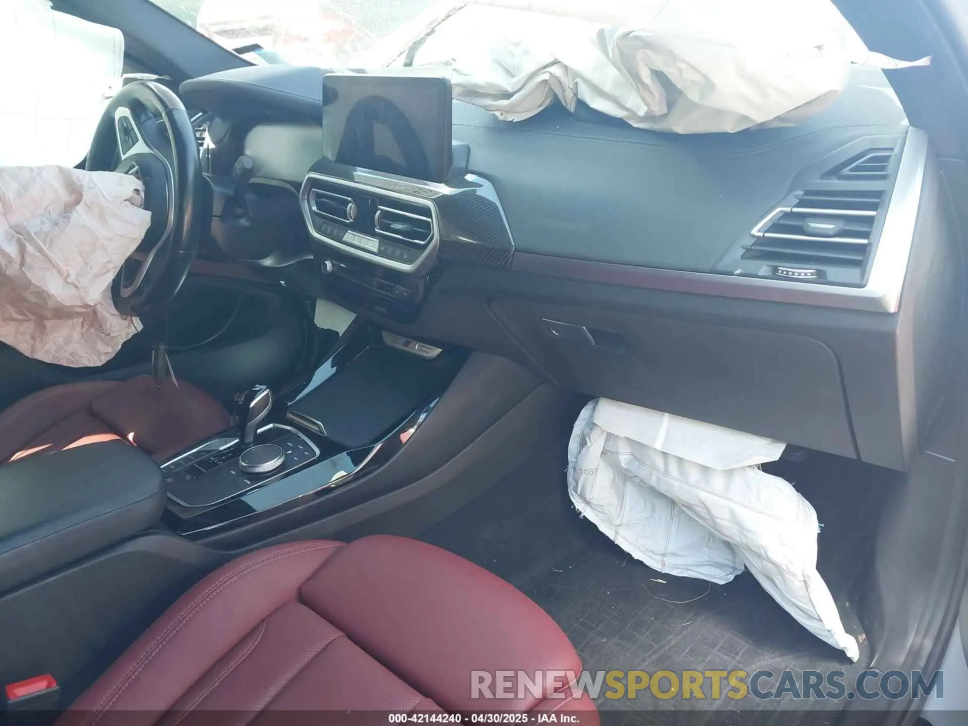 5 Photograph of a damaged car 5UX83DP07P9T22873 BMW X3 2023