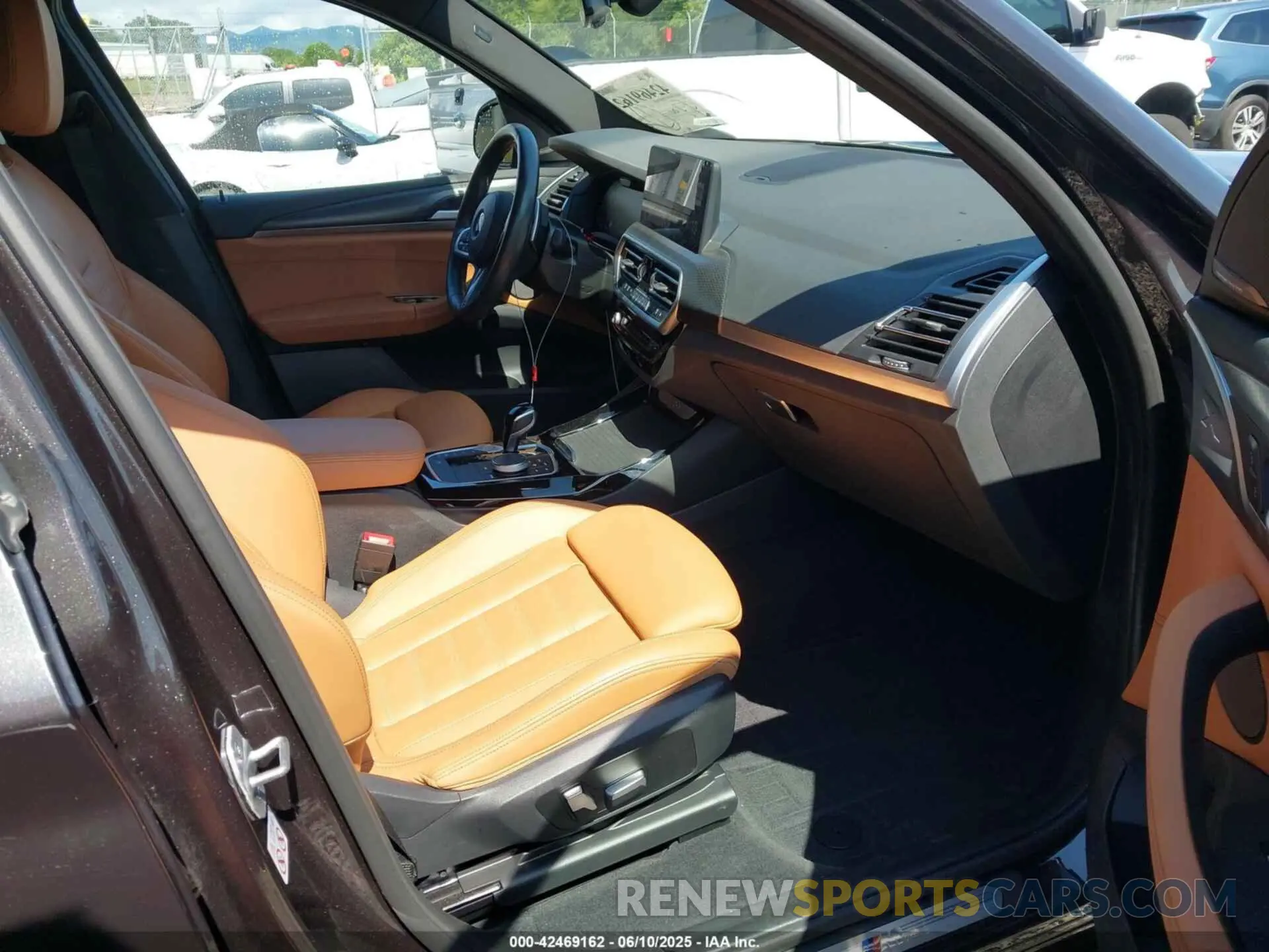 5 Photograph of a damaged car WBX57DP02PN240830 BMW X3 2023