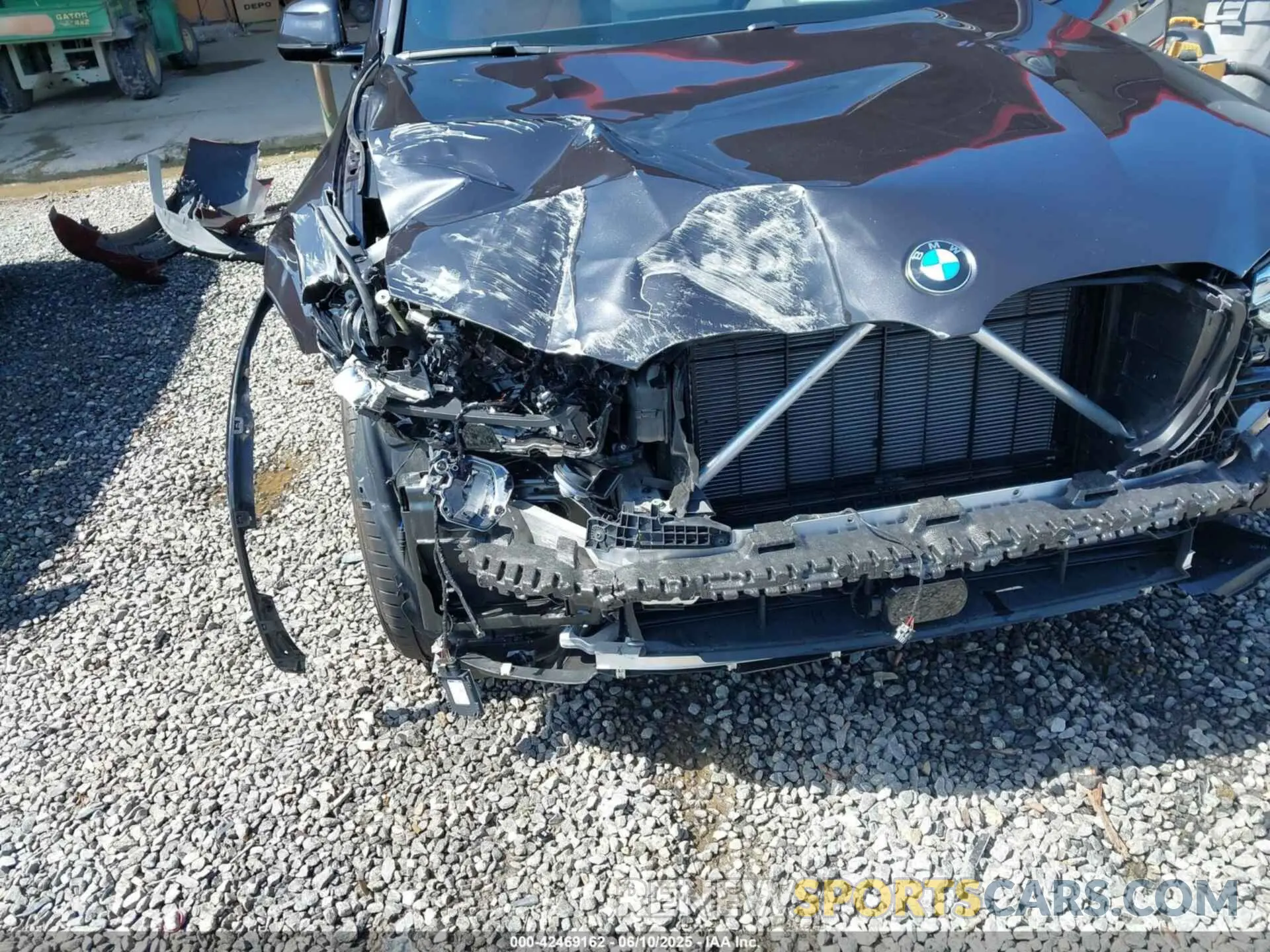 6 Photograph of a damaged car WBX57DP02PN240830 BMW X3 2023