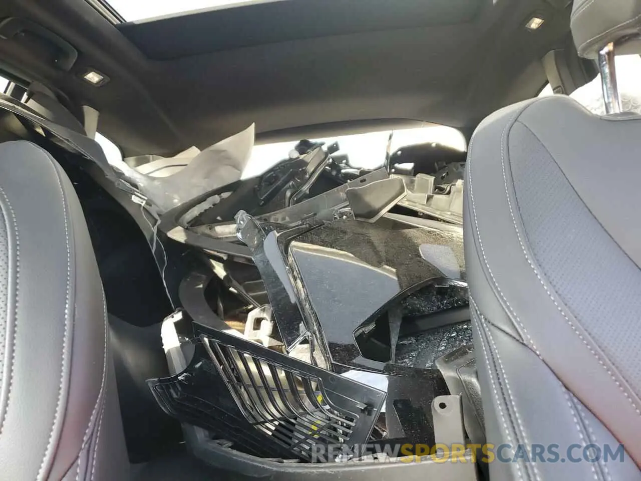 10 Photograph of a damaged car WBX57DP08PN192914 BMW X3 2023