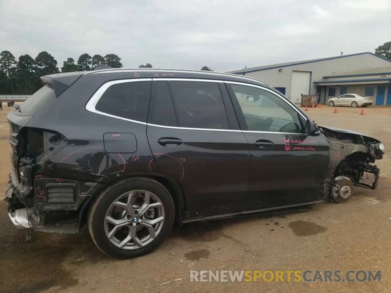3 Photograph of a damaged car 5UX43DP00R9V01905 BMW X3 2024