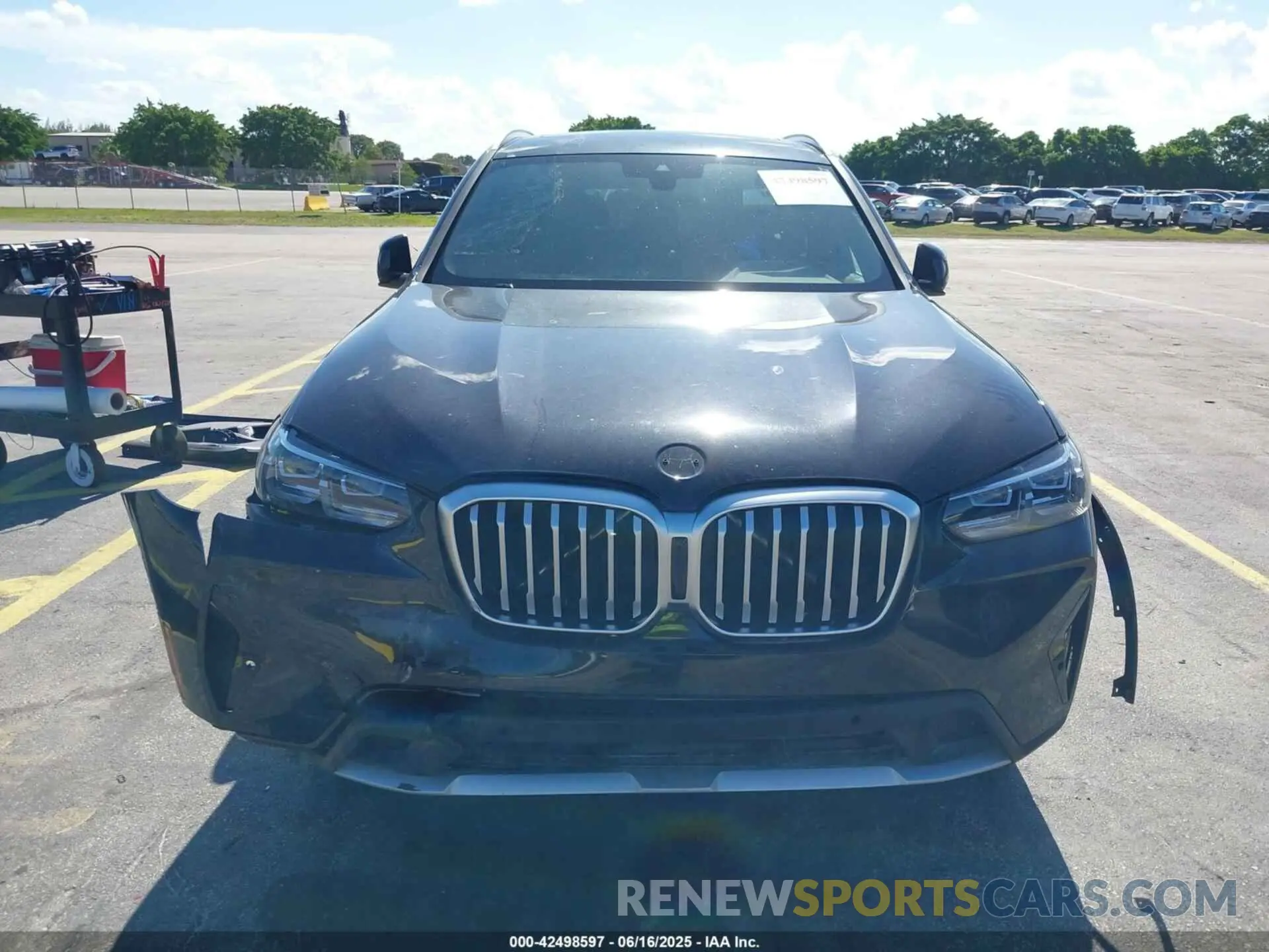 12 Photograph of a damaged car 5UX43DP00R9V04173 BMW X3 2024