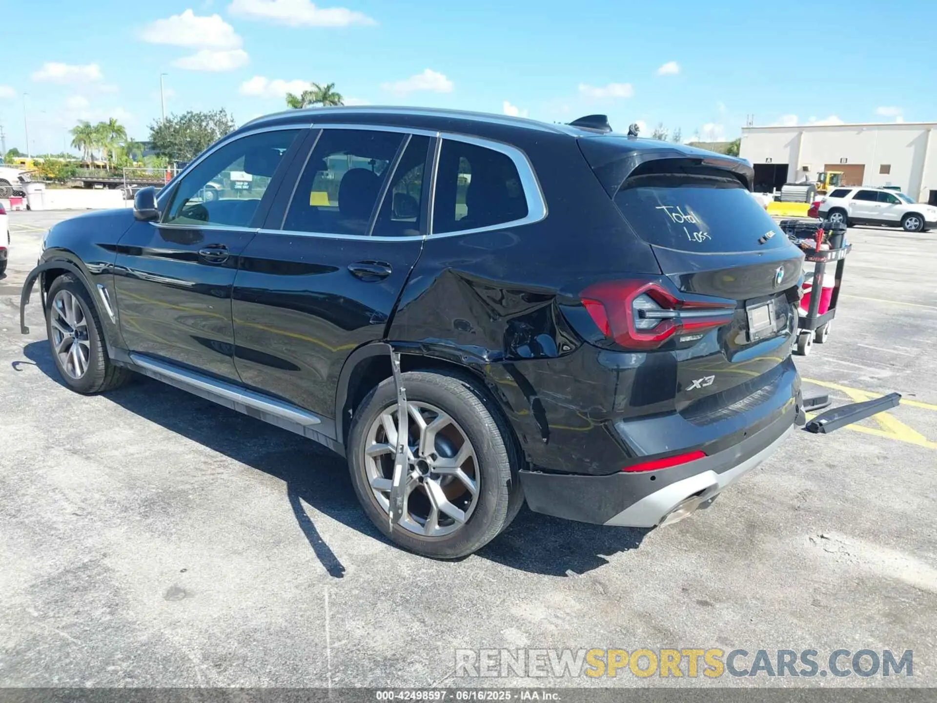 3 Photograph of a damaged car 5UX43DP00R9V04173 BMW X3 2024