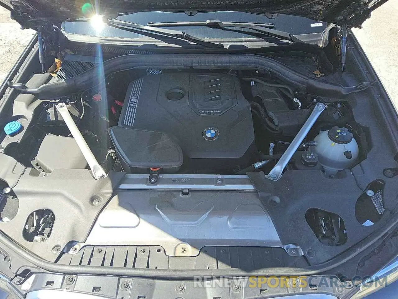 11 Photograph of a damaged car 5UX43DP01R9U67750 BMW X3 2024