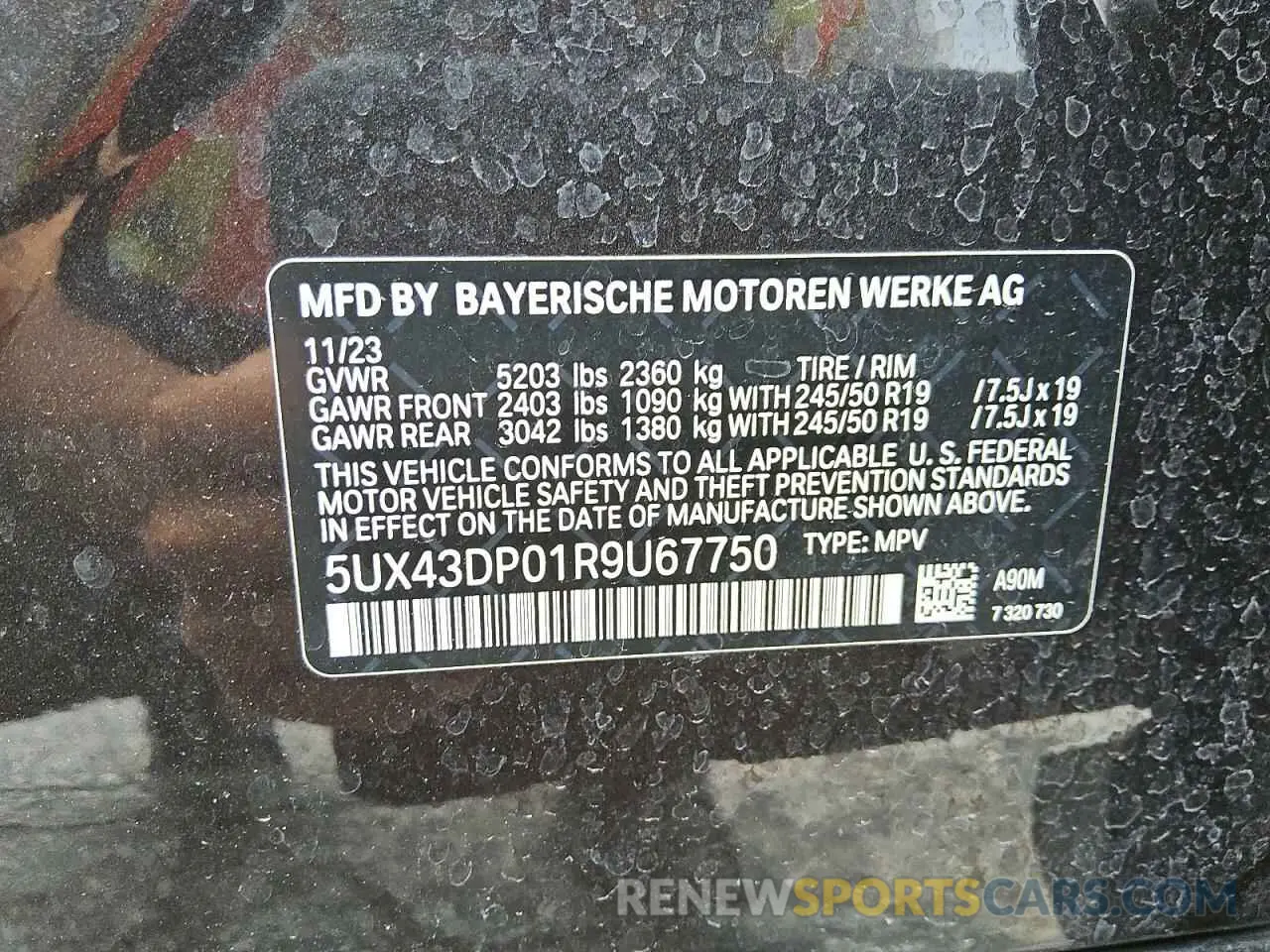 12 Photograph of a damaged car 5UX43DP01R9U67750 BMW X3 2024