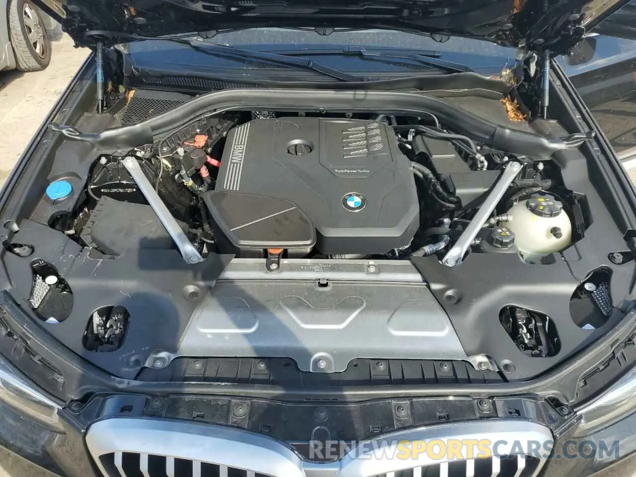 12 Photograph of a damaged car 5UX43DP02R9V17250 BMW X3 2024