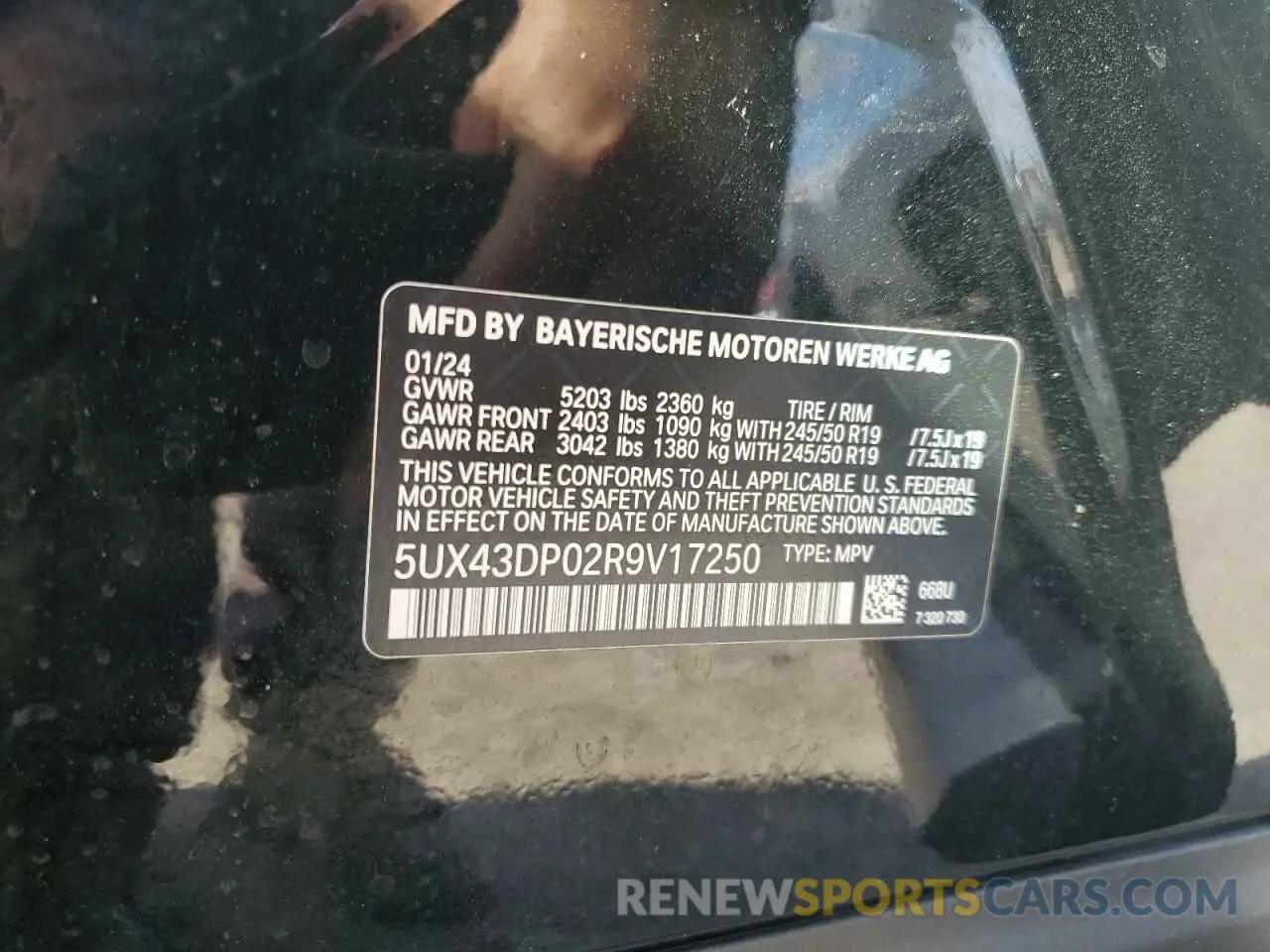 14 Photograph of a damaged car 5UX43DP02R9V17250 BMW X3 2024