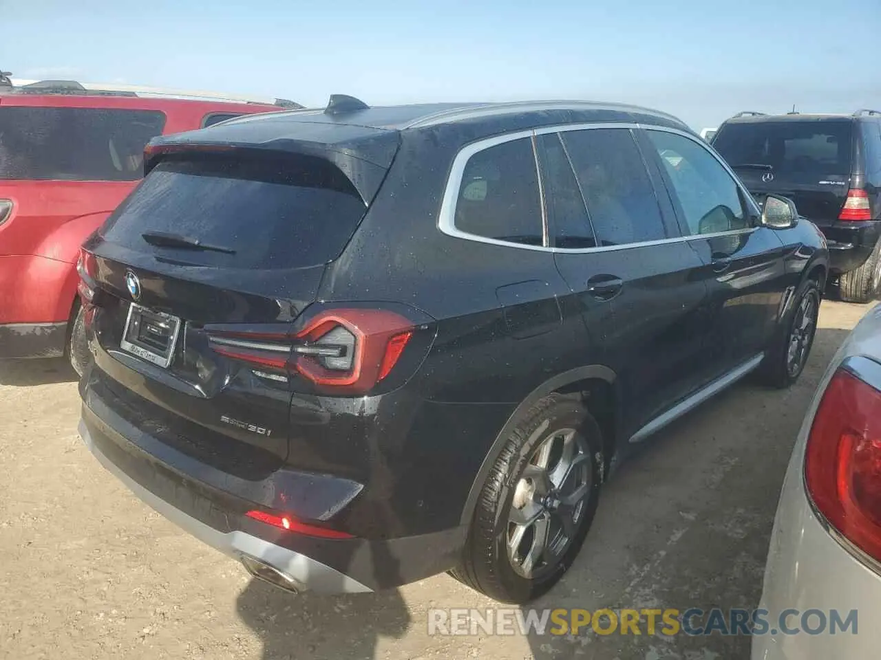 3 Photograph of a damaged car 5UX43DP02R9V17250 BMW X3 2024