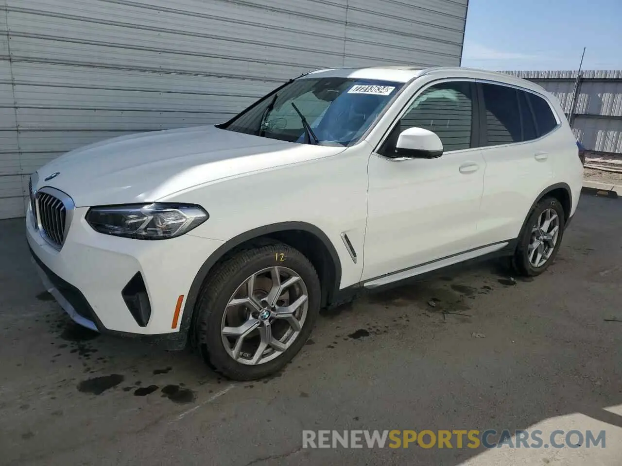 1 Photograph of a damaged car 5UX43DP02R9X09297 BMW X3 2024