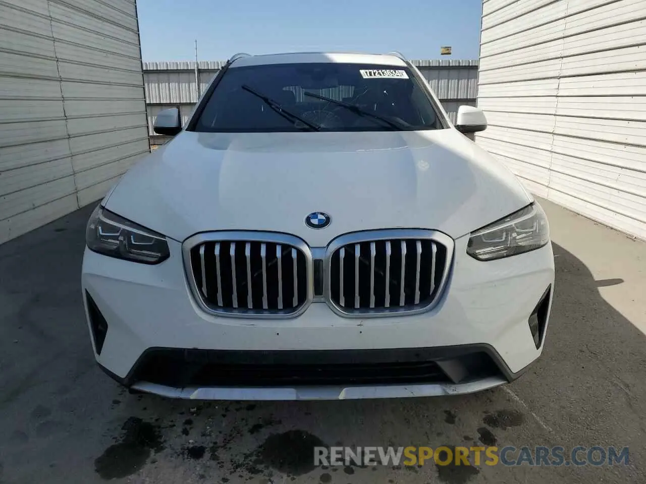 5 Photograph of a damaged car 5UX43DP02R9X09297 BMW X3 2024
